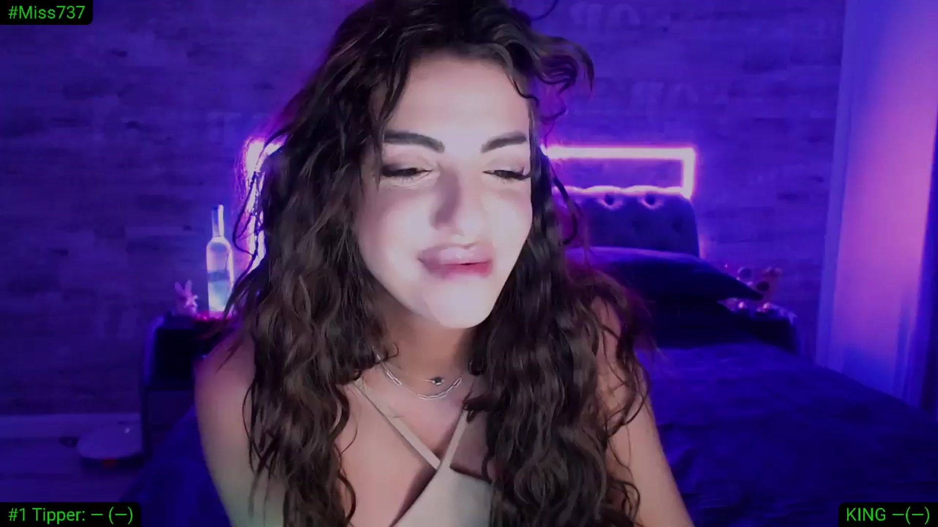 Gallery image thumbnail from Diamondblack5's myfreecams stream on, 03/15/2026, 02:06 image 1 of 20