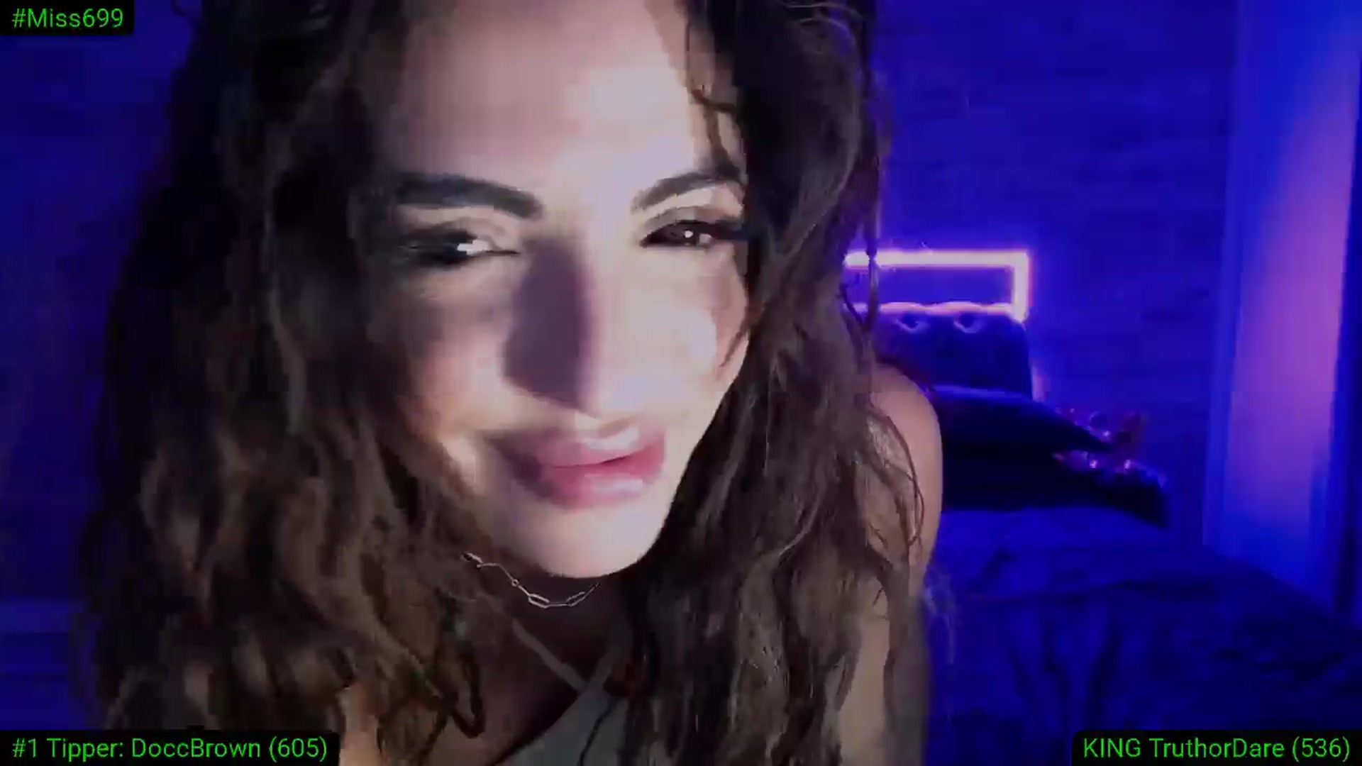 Gallery image thumbnail from Diamondblack5's myfreecams stream on, 03/15/2026, 03:40 image 12 of 20
