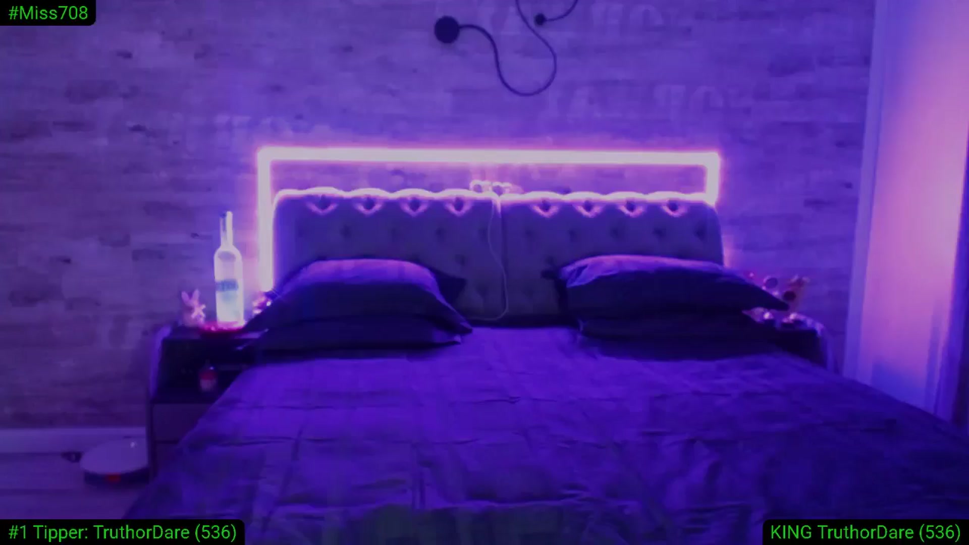 Gallery image thumbnail from Diamondblack5's myfreecams stream on, 03/15/2026, 03:40 image 2 of 20