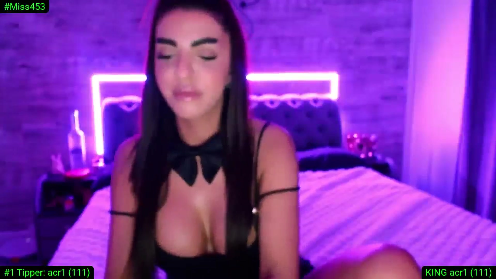 Gallery image thumbnail from Diamondblack5's myfreecams stream on, 03/30/2026, 24:02 image 6 of 20