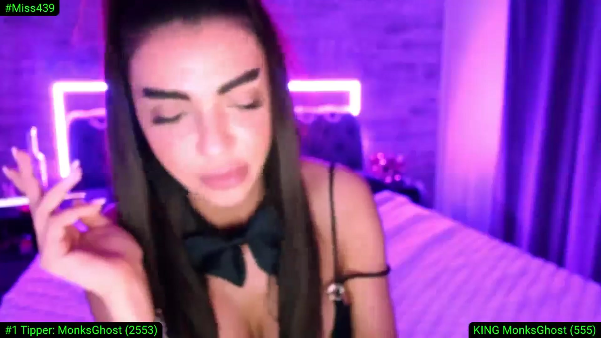 Gallery image thumbnail from Diamondblack5's myfreecams stream on, 03/30/2026, 24:41 image 14 of 20