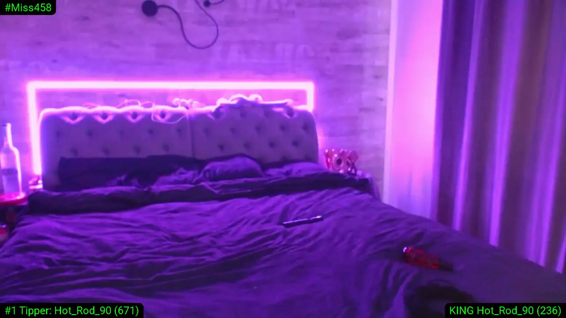 Gallery image thumbnail from Diamondblack5's myfreecams stream on, 04/01/2026, 06:50 image 18 of 20