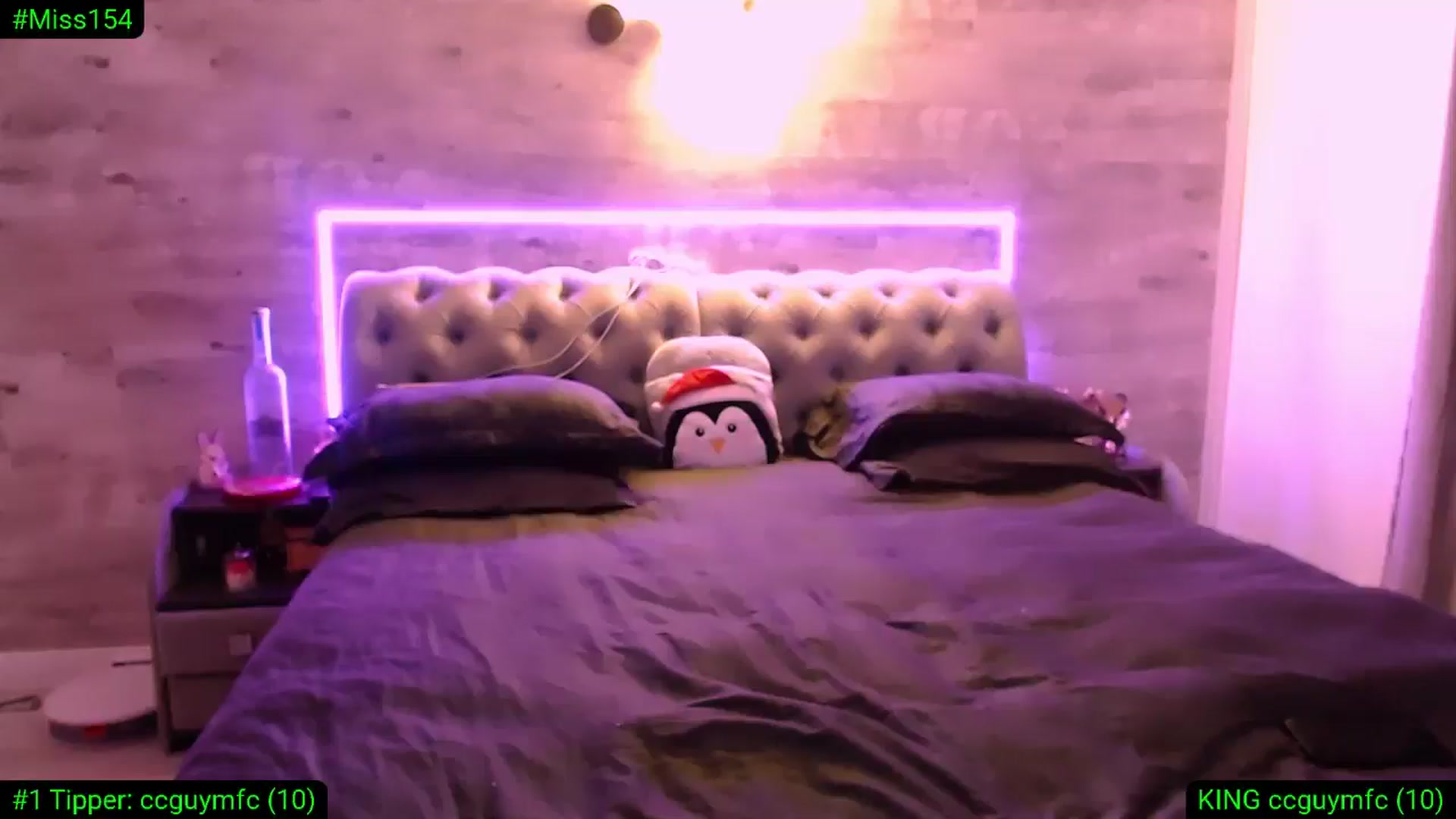 Gallery image thumbnail from Diamondblack5's myfreecams stream on, 04/05/2026, 23:44 image 15 of 20