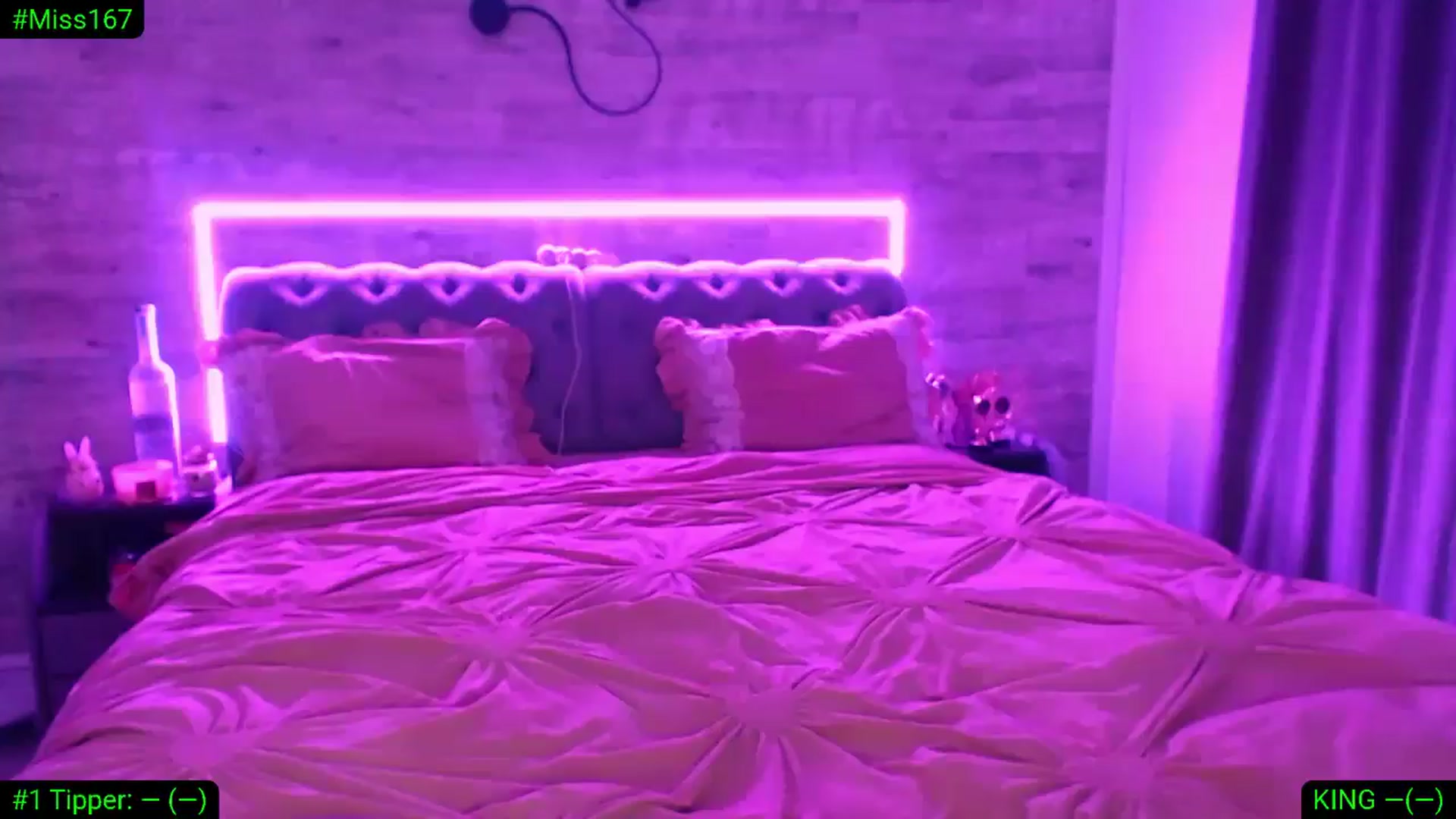 Gallery image thumbnail from Diamondblack5's myfreecams stream on, 04/18/2026, 01:22 image 13 of 20