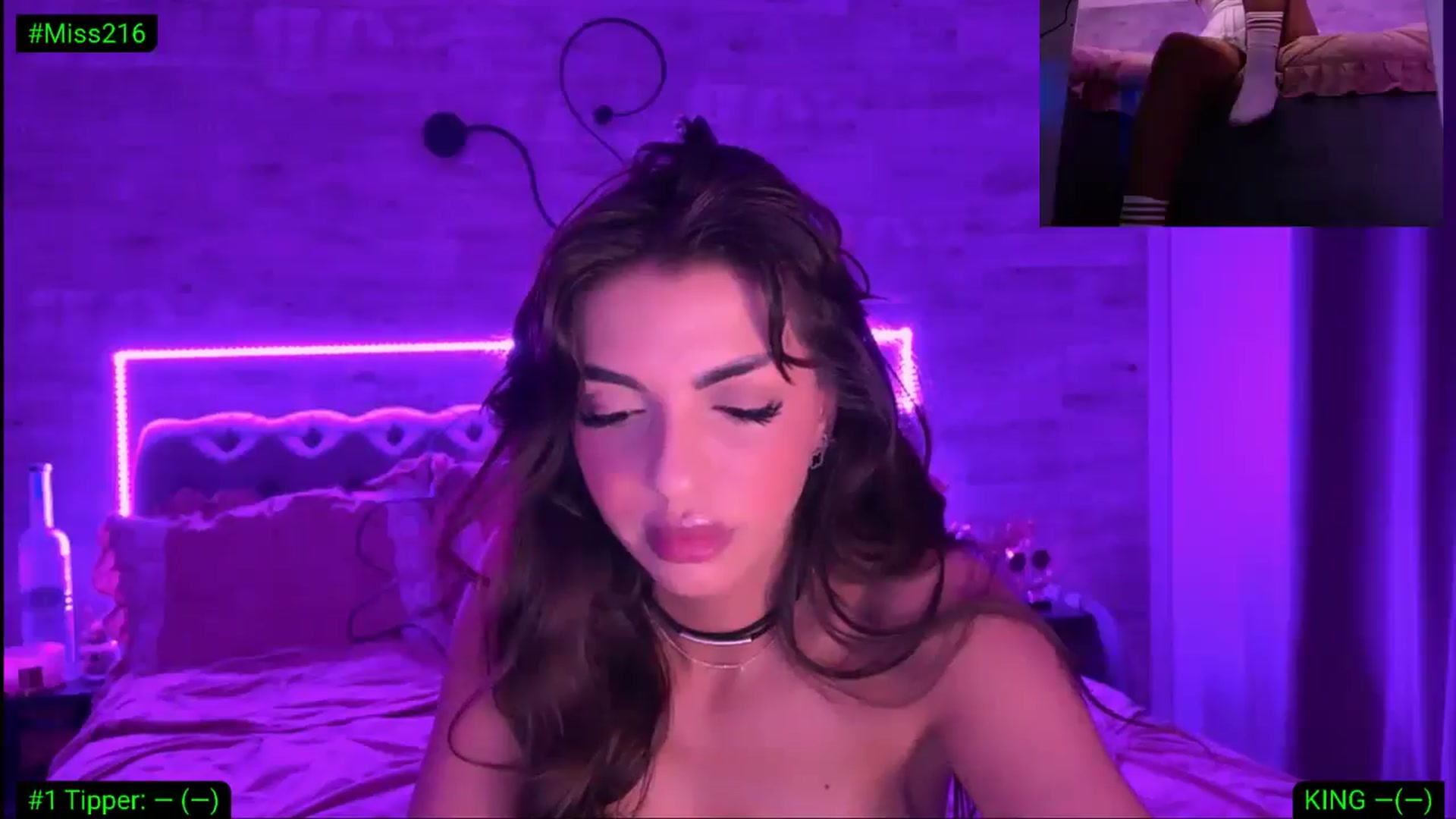 Gallery image thumbnail from Diamondblack5's myfreecams stream on, 04/23/2026, 24:23 image 7 of 20
