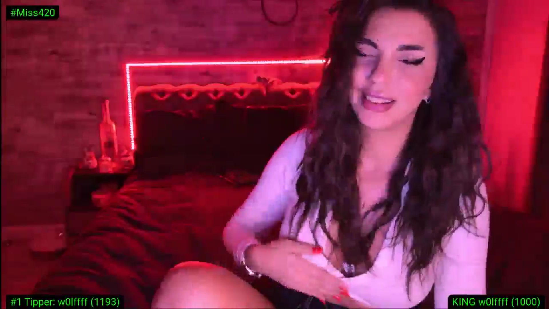 Gallery image thumbnail from Diamondblack5's myfreecams stream on, 05/08/2026, 03:40 image 11 of 20