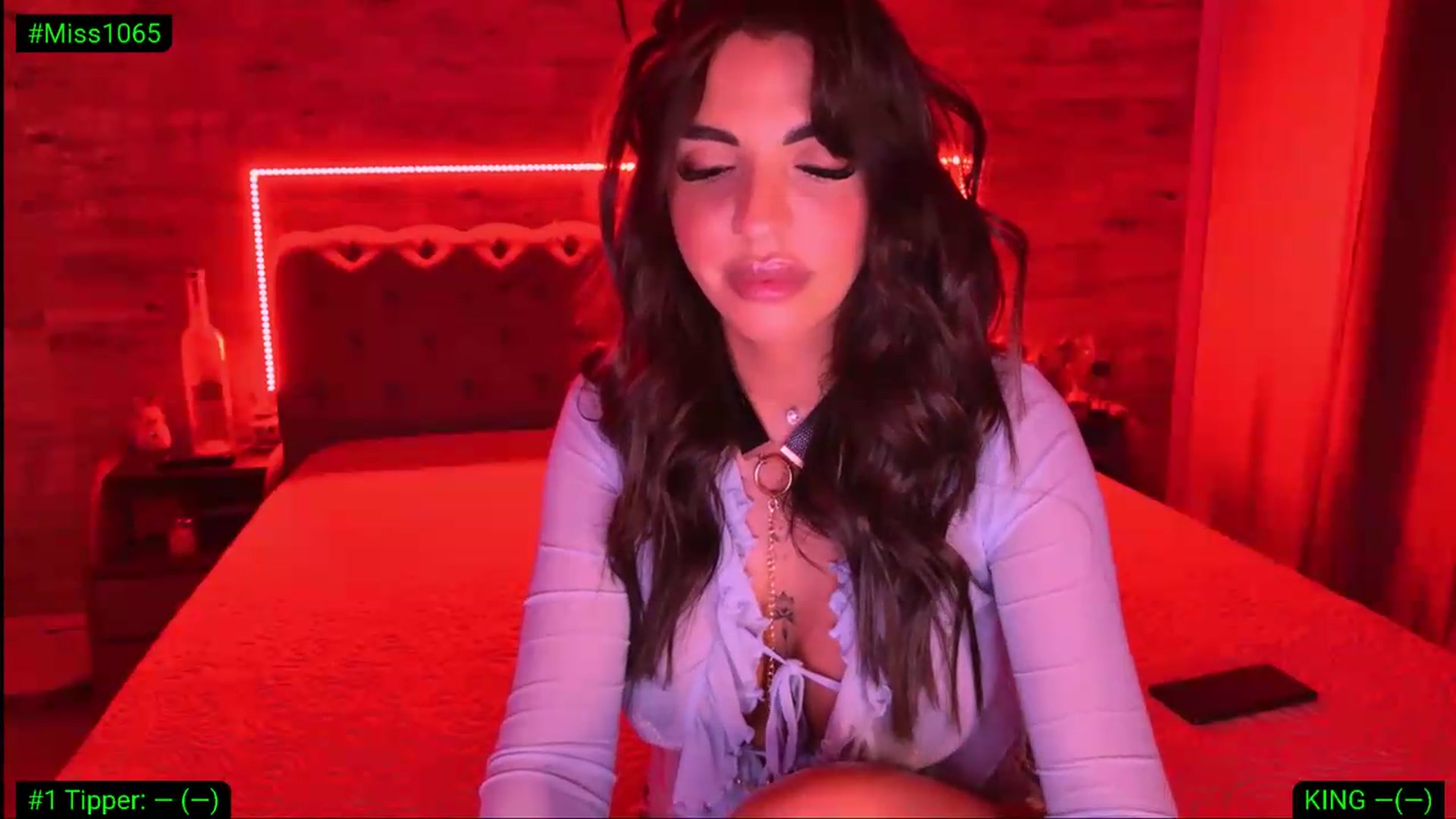 Gallery image thumbnail from Diamondblack5's myfreecams stream on, 05/24/2026, 24:02 image 5 of 20