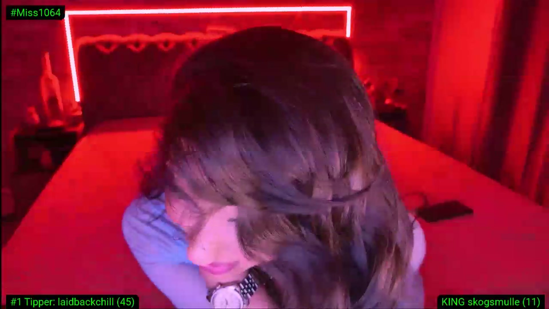 Gallery image thumbnail from Diamondblack5's myfreecams stream on, 05/24/2026, 24:02 image 14 of 20