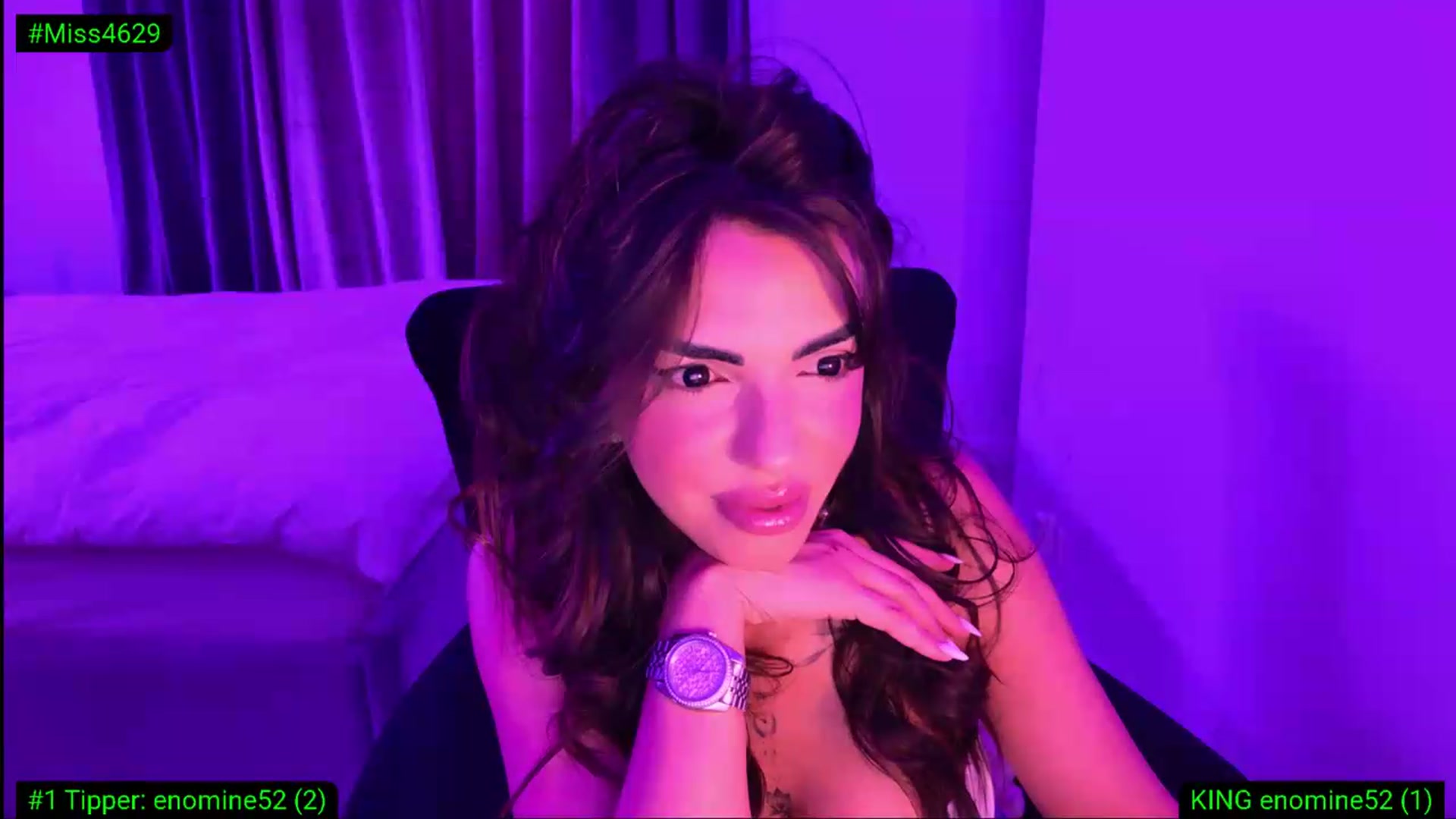 Gallery image thumbnail from Diamondblack5's myfreecams stream on, 06/20/2026, 24:13 image 2 of 20