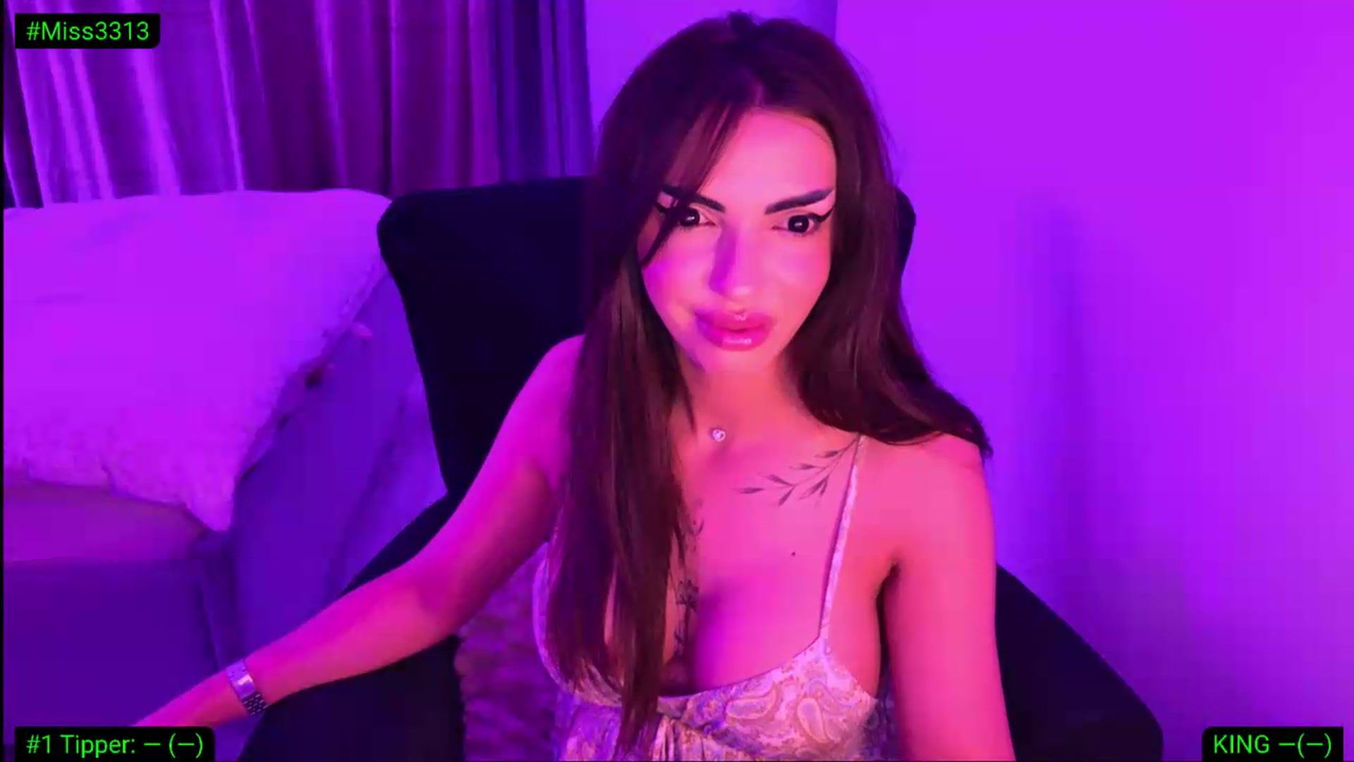 Gallery image thumbnail from Diamondblack5's myfreecams stream on, 06/23/2026, 23:35 image 12 of 20