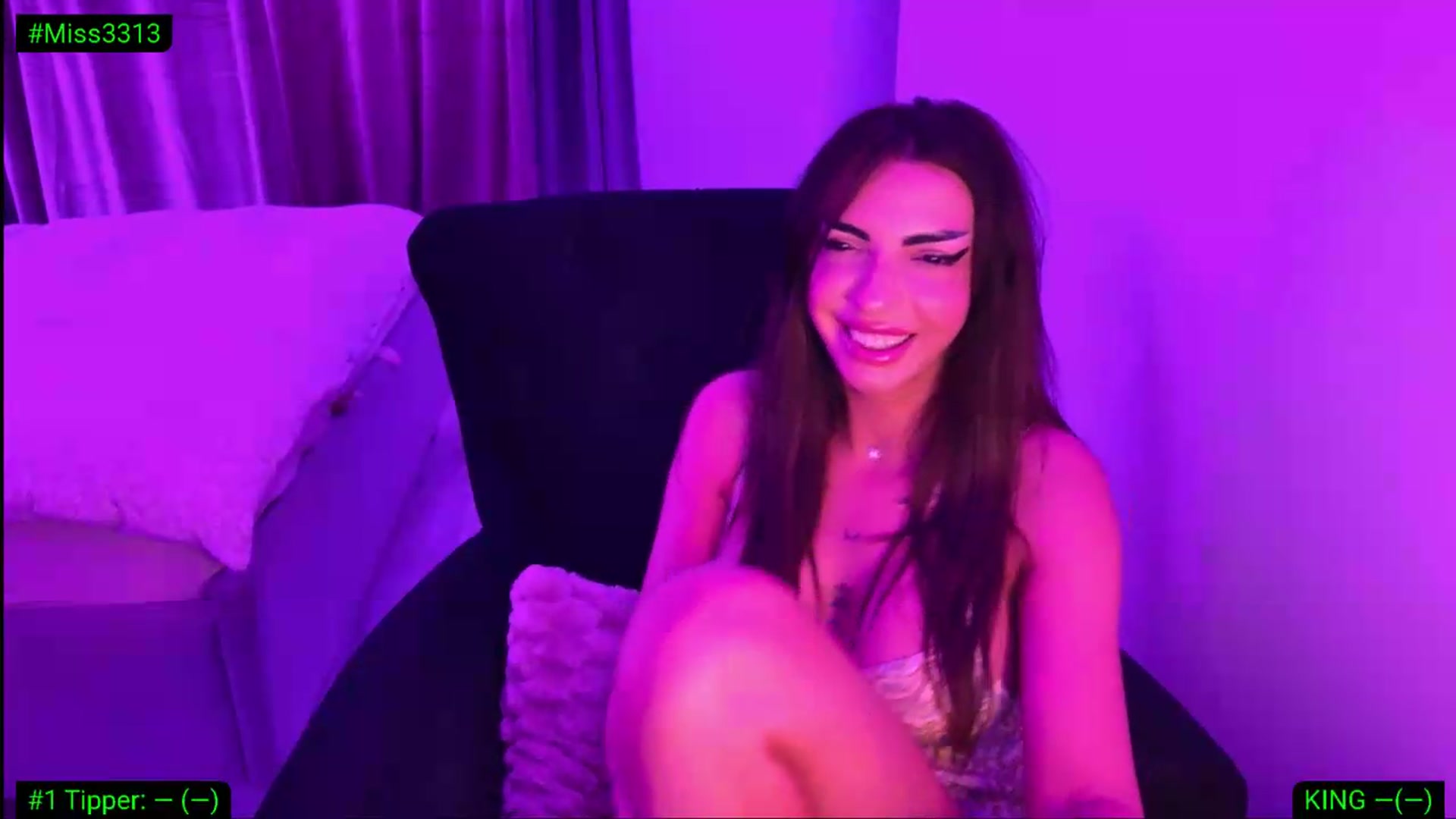 Gallery image thumbnail from Diamondblack5's myfreecams stream on, 06/23/2026, 23:35 image 16 of 20