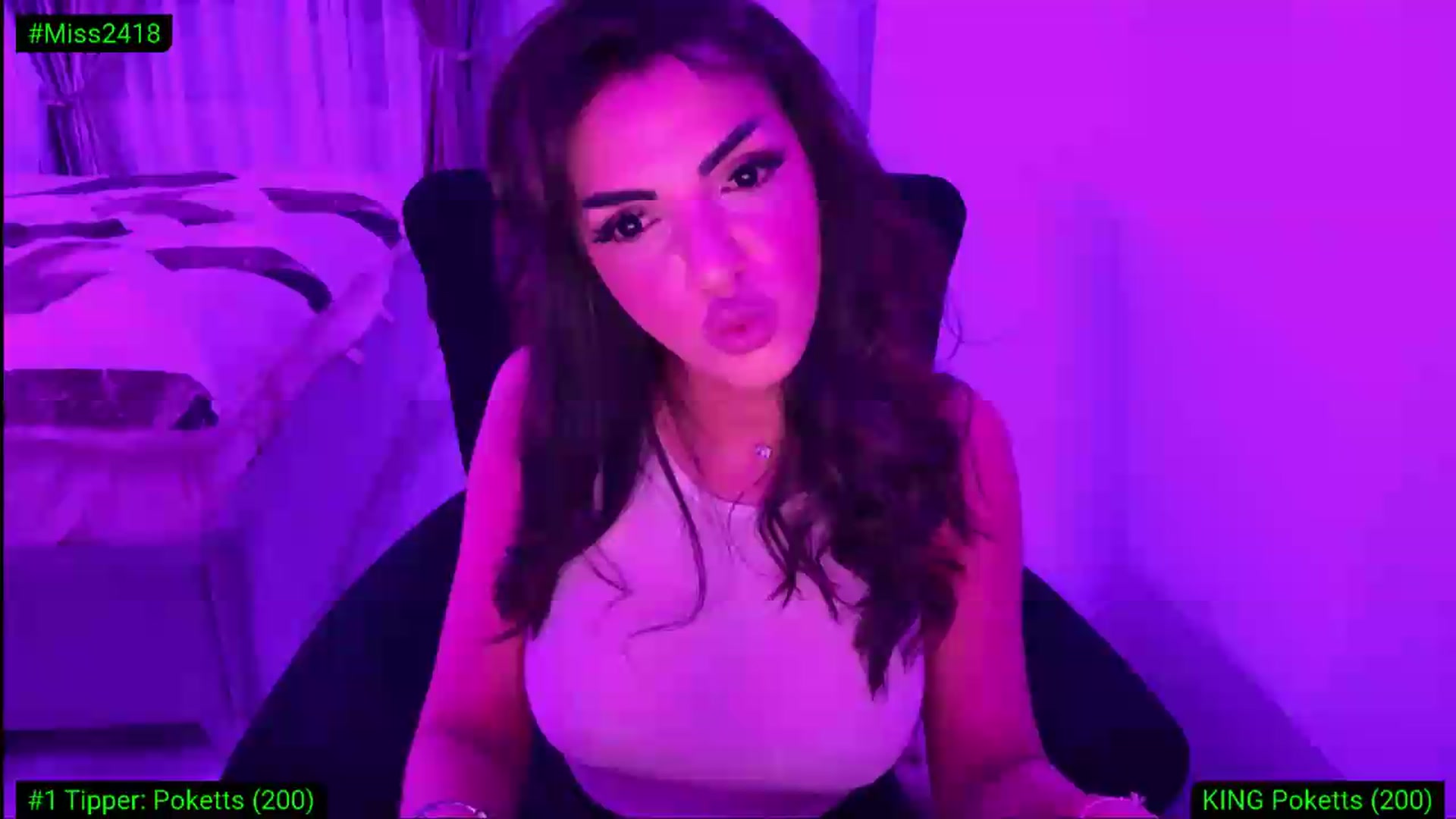 Gallery image thumbnail from Diamondblack5's myfreecams stream on, 07/31/2026, 02:44 image 1 of 20