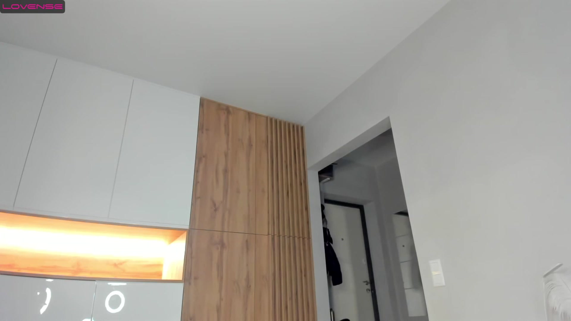 Gallery image thumbnail from Diamondgirl__'s myfreecams stream on, 11/19/2022, 19:47 image 9 of 20