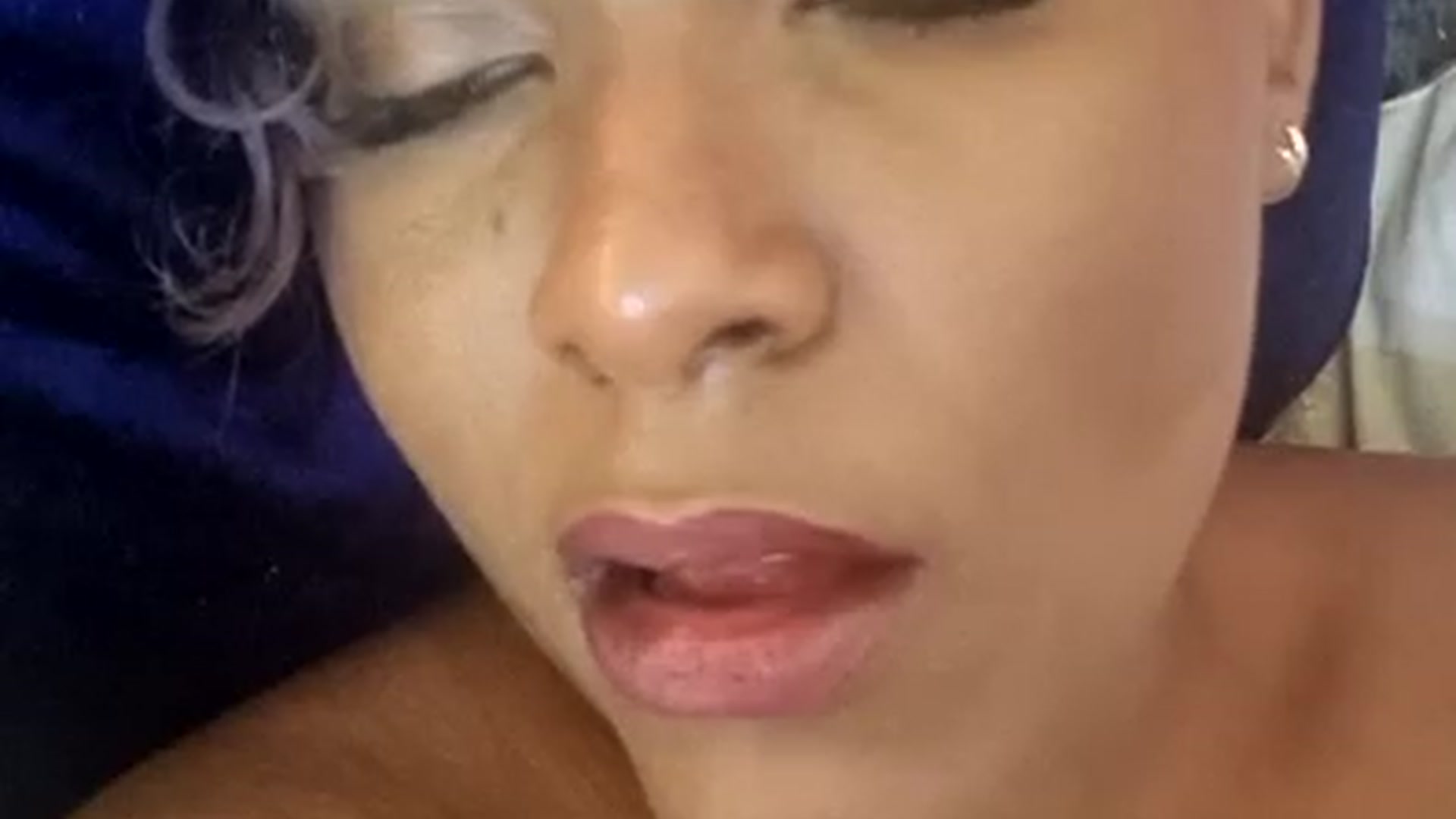 Gallery image thumbnail from DianaBrownn's myfreecams stream on, 11/23/2022, 07:32 image 14 of 20