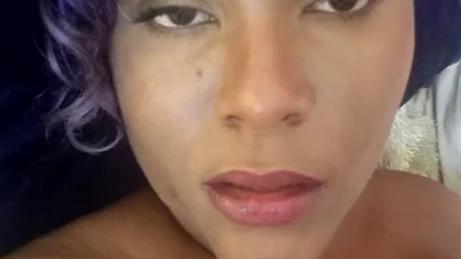 Gallery image thumbnail from DianaBrownn's myfreecams stream on, 11/23/2022, 07:32 image 7 of 20