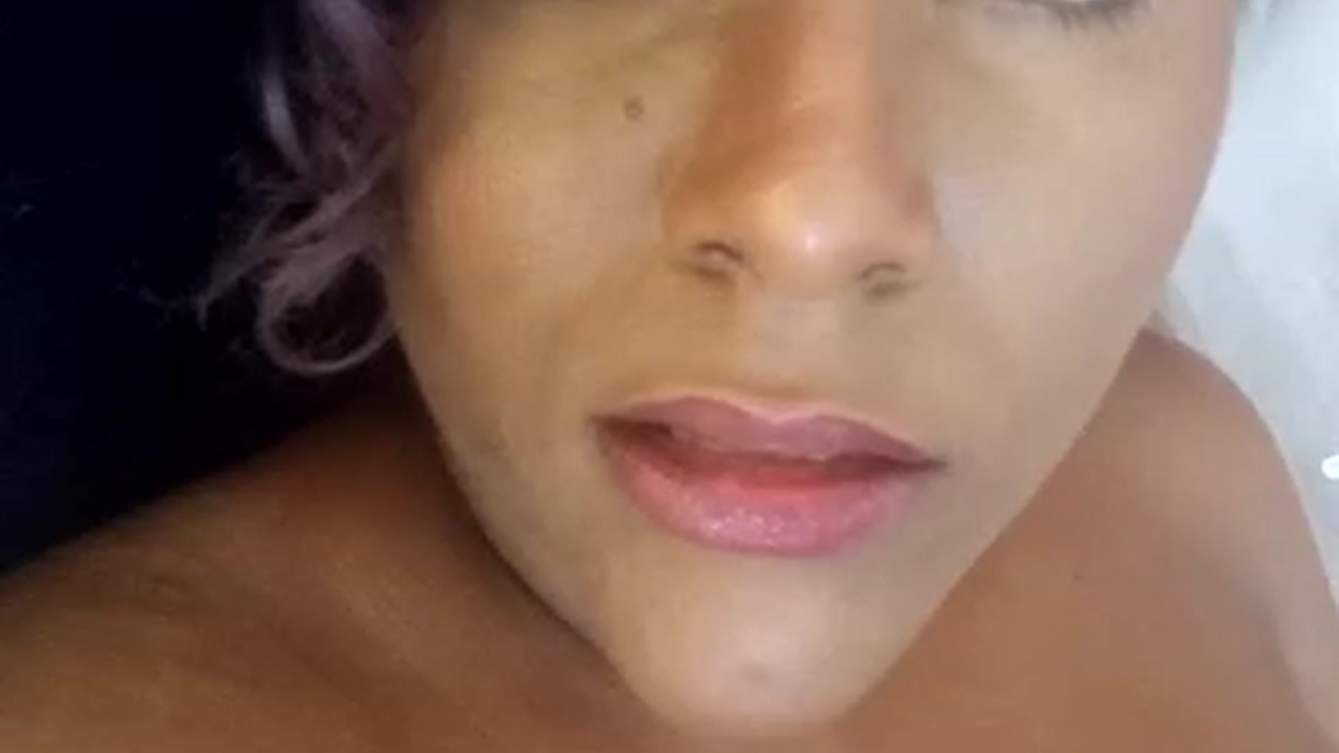 Gallery image thumbnail from DianaBrownn's myfreecams stream on, 11/23/2022, 07:32 image 4 of 20