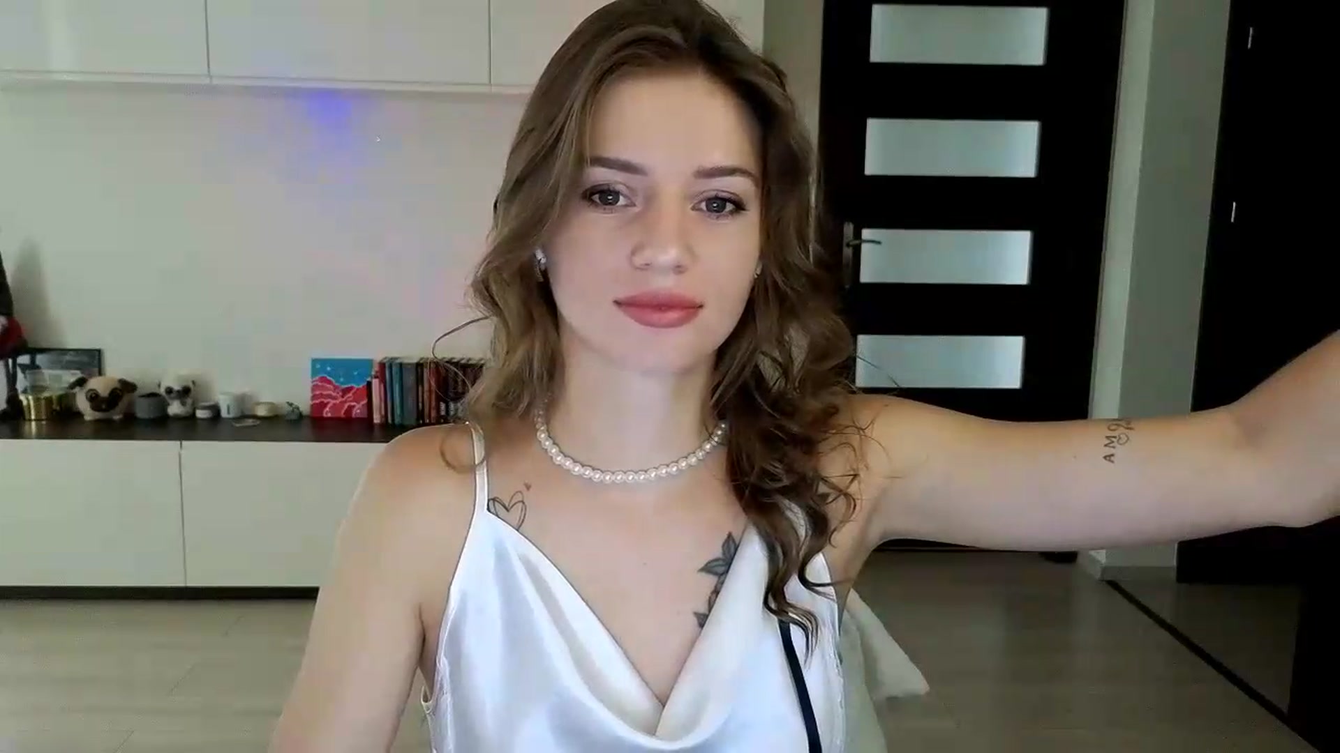 Gallery image thumbnail from DianaMonroe's myfreecams stream on, 08/25/2026, 10:05 image 2 of 20