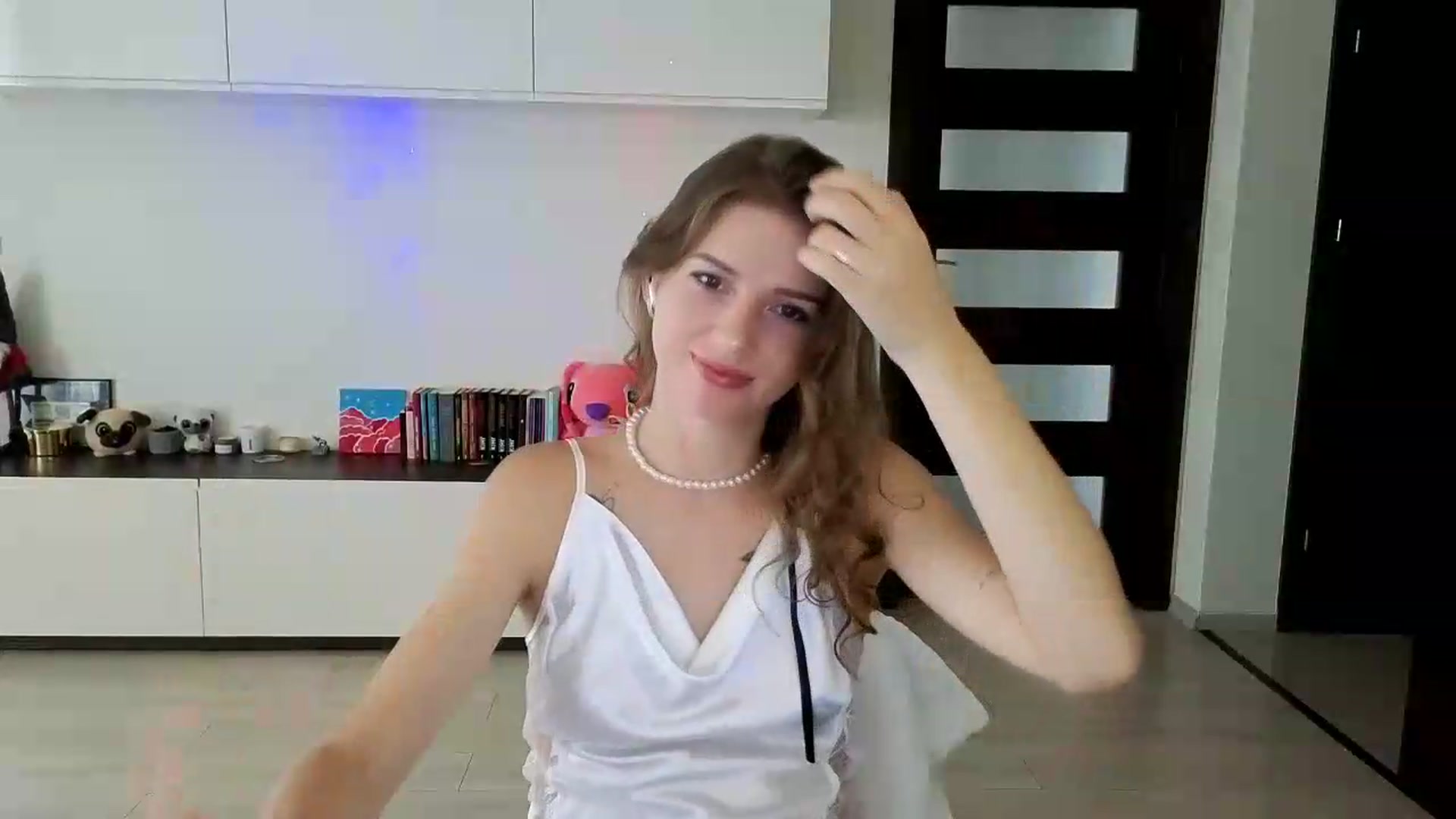 Gallery image thumbnail from DianaMonroe's myfreecams stream on, 08/25/2026, 10:05 image 6 of 20