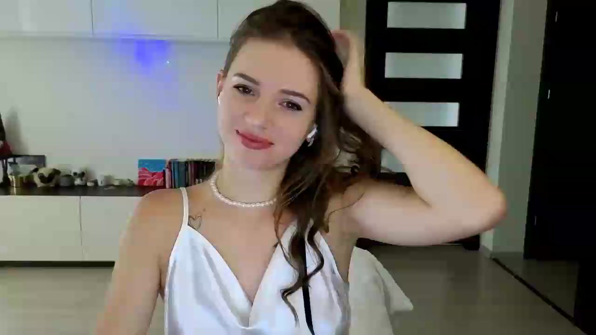 Gallery image thumbnail from DianaMonroe's myfreecams stream on, 08/25/2026, 10:05 image 1 of 20