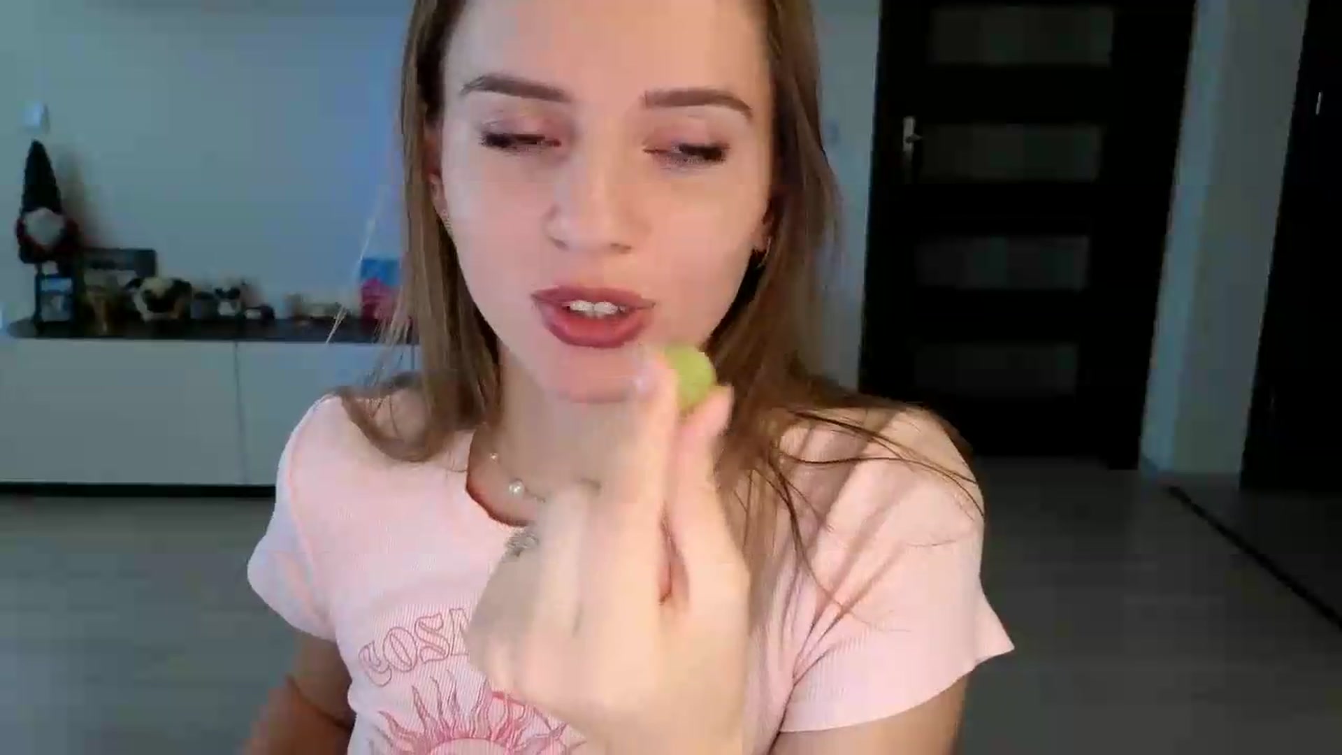 Gallery image thumbnail from DianaMonroe's myfreecams stream on, 09/01/2026, 17:32 image 13 of 20