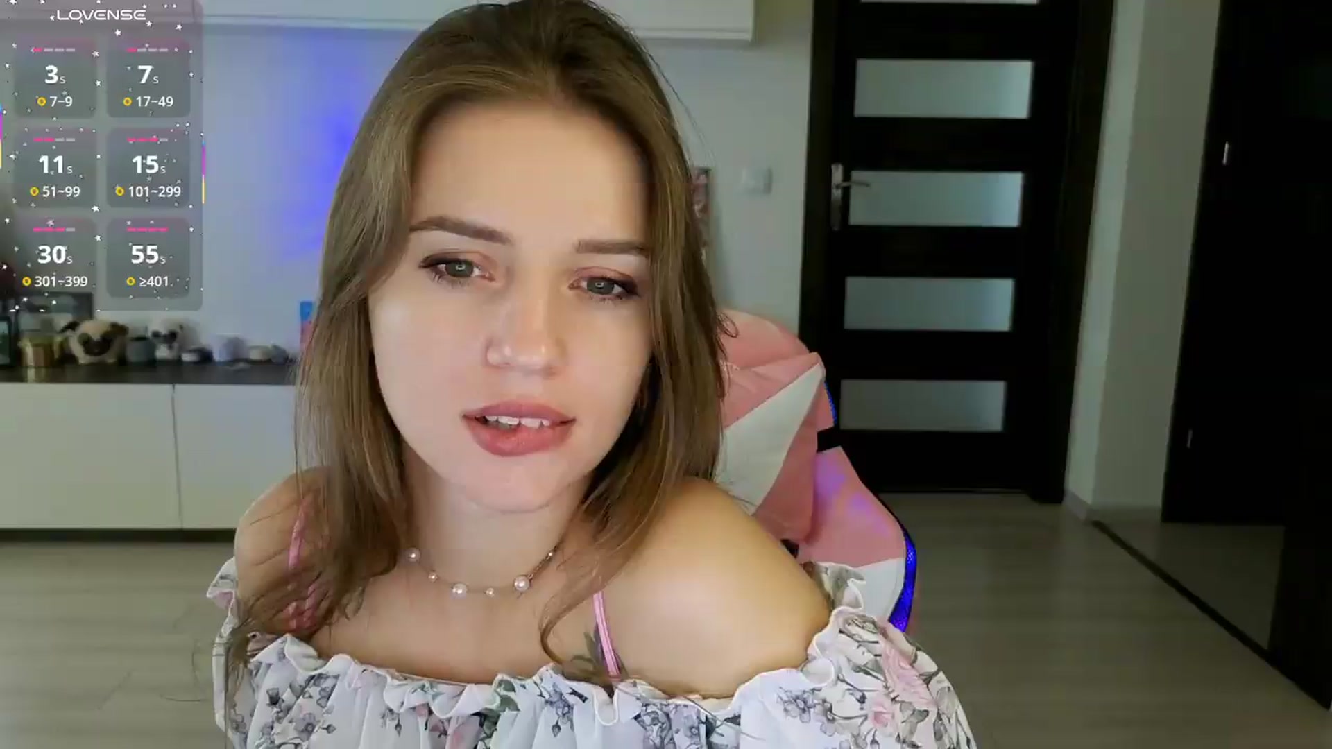 Gallery image thumbnail from DianaMonroe's myfreecams stream on, 09/08/2026, 14:39 image 10 of 20