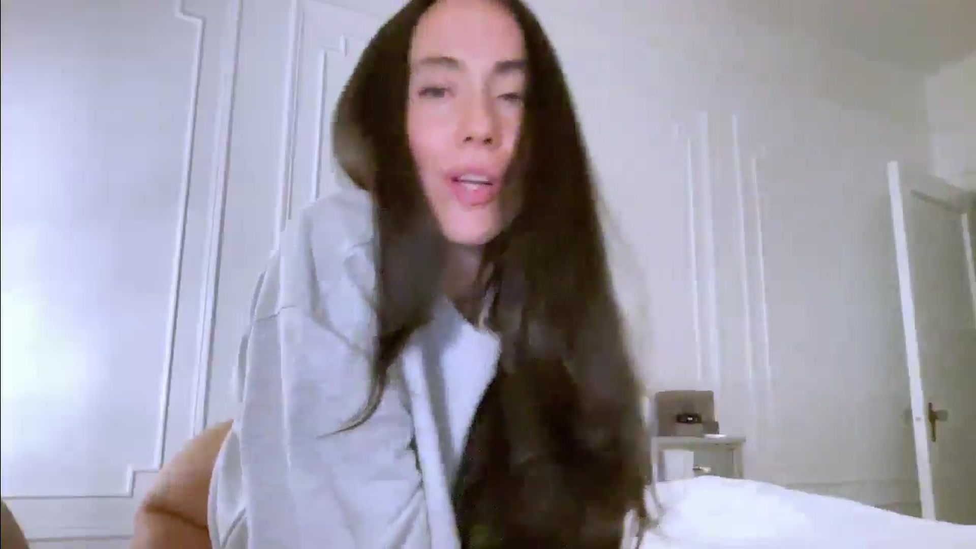 Gallery image thumbnail from DianaPeacheS's myfreecams stream on, 10/20/2025, 02:39 image 19 of 20