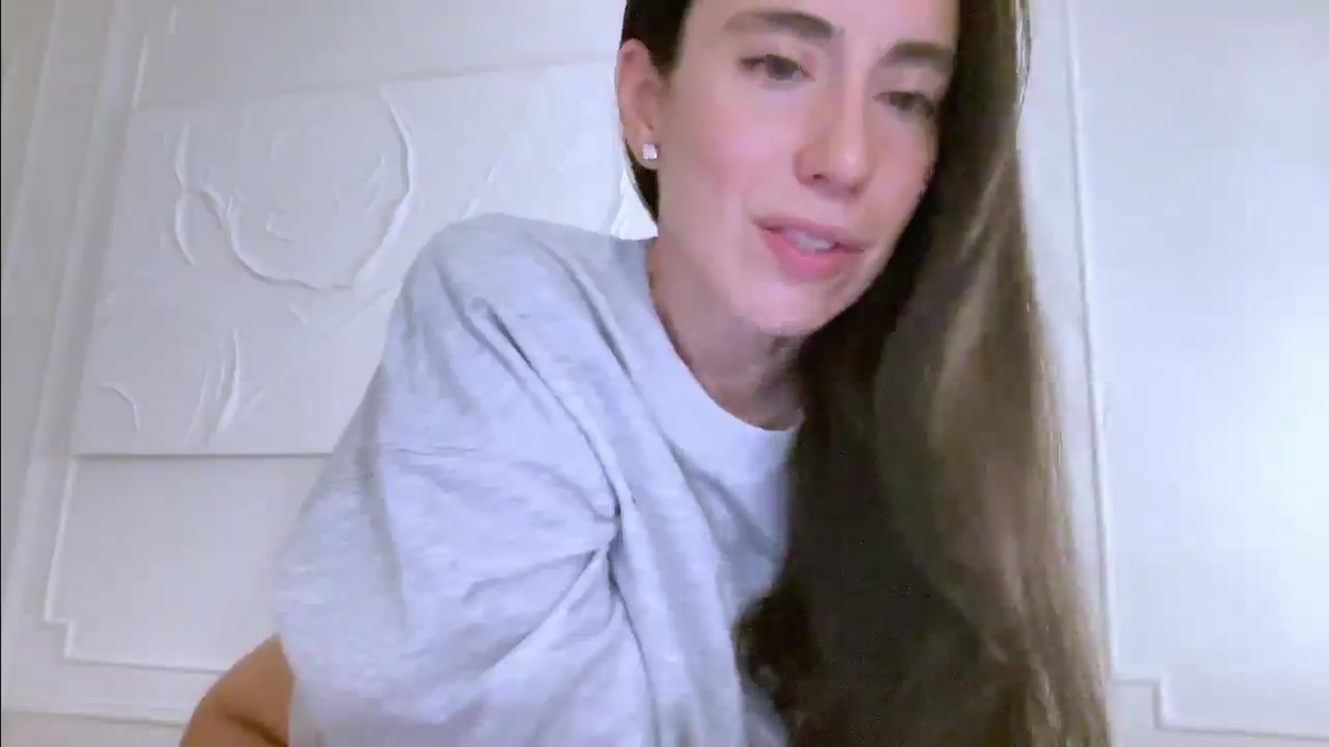 Gallery image thumbnail from DianaPeacheS's myfreecams stream on, 10/20/2025, 02:39 image 8 of 20