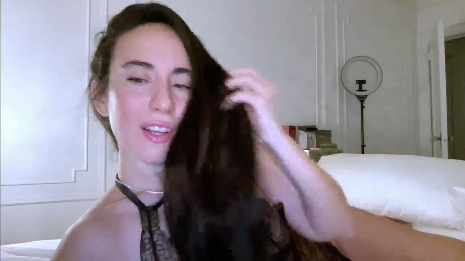 Gallery image thumbnail from DianaPeacheS's myfreecams stream on, 01/02/2026, 06:25 image 2 of 20