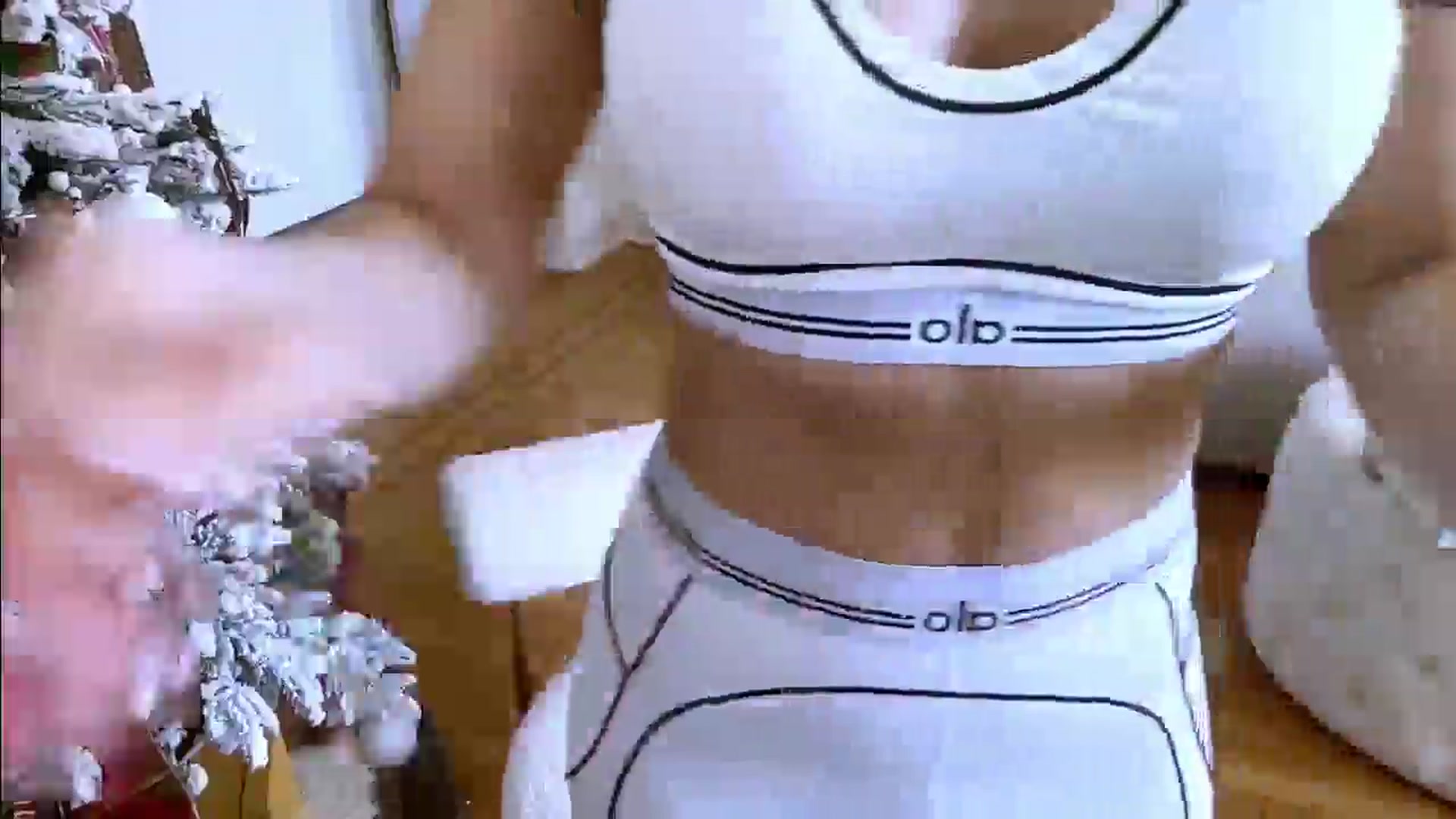Gallery image thumbnail from DianaPeacheS's myfreecams stream on, 01/08/2026, 20:07 image 13 of 20