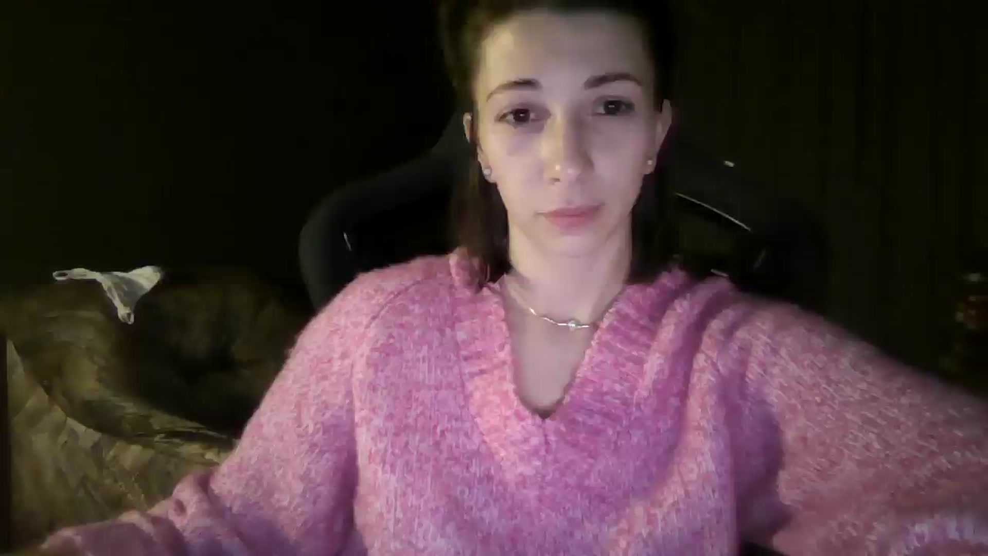 Gallery image thumbnail from Diana_Bloo's myfreecams stream on, 11/14/2025, 24:50 image 5 of 20