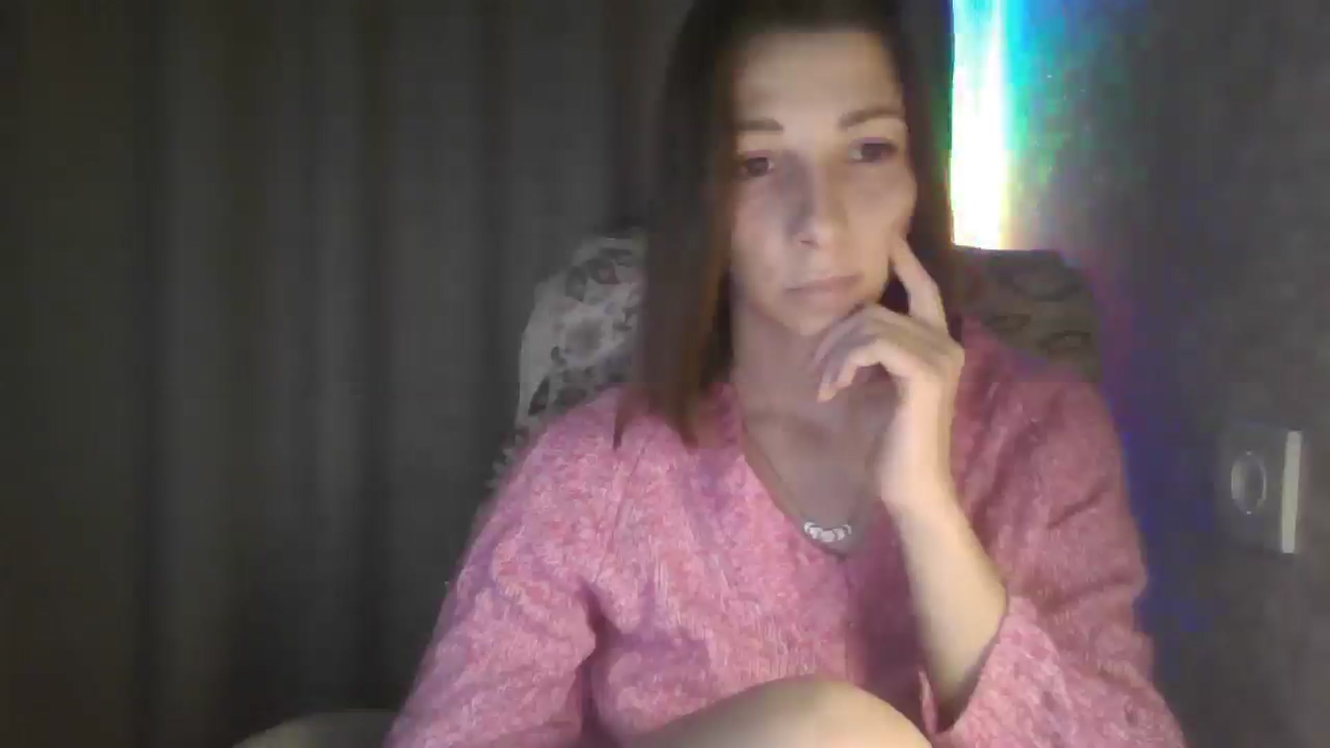 Gallery image thumbnail from Diana_Bloo's myfreecams stream on, 11/27/2025, 19:10 image 10 of 20