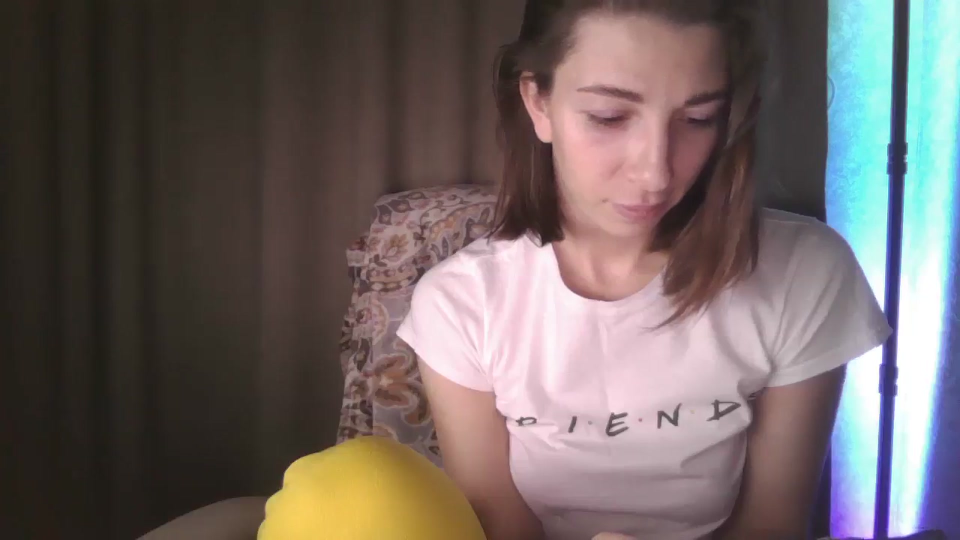 Gallery image thumbnail from Diana_Bloo's myfreecams stream on, 12/03/2025, 14:55 image 9 of 20