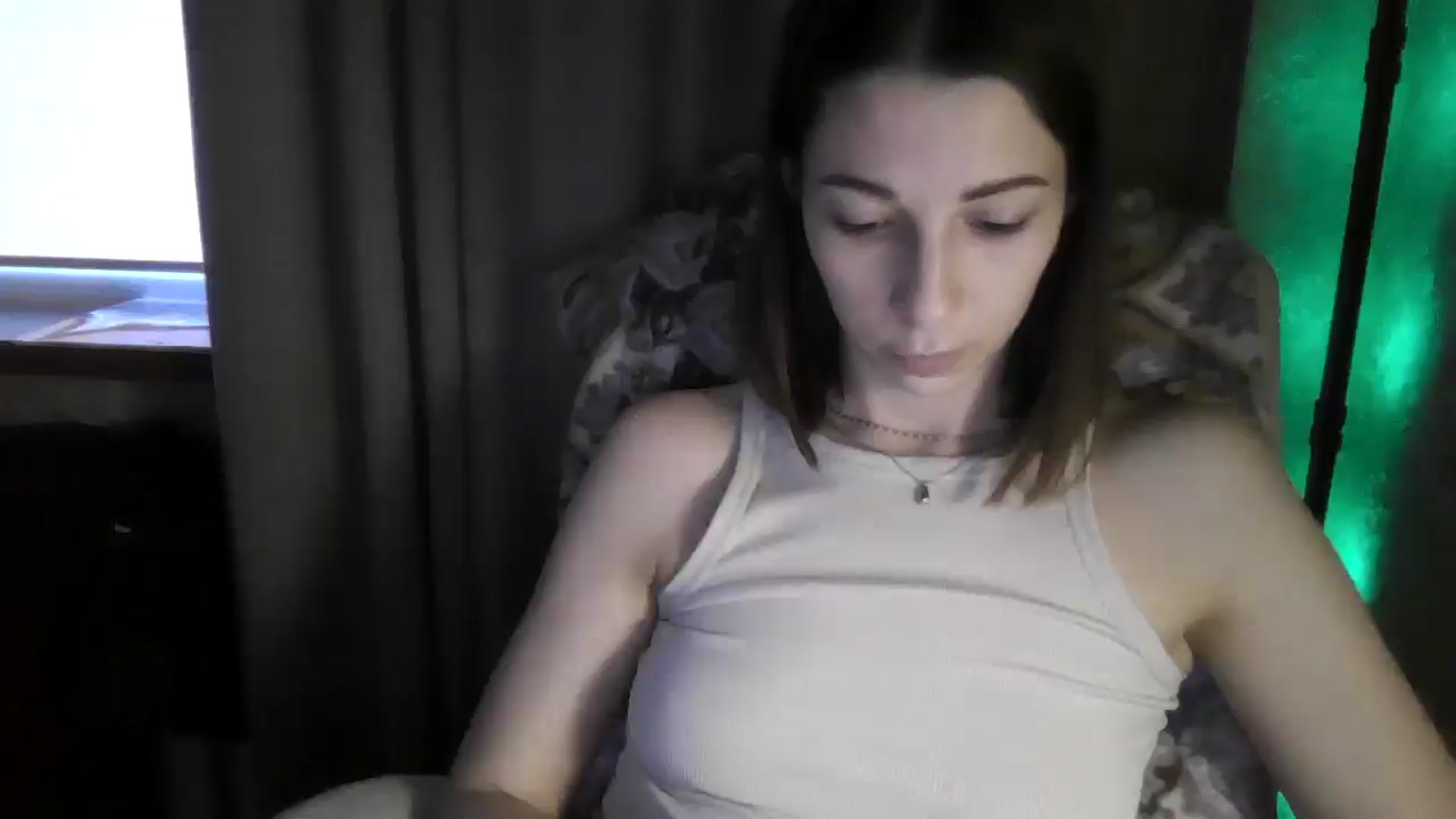 Gallery image thumbnail from Diana_Bloo's myfreecams stream on, 12/07/2025, 12:13 image 1 of 20