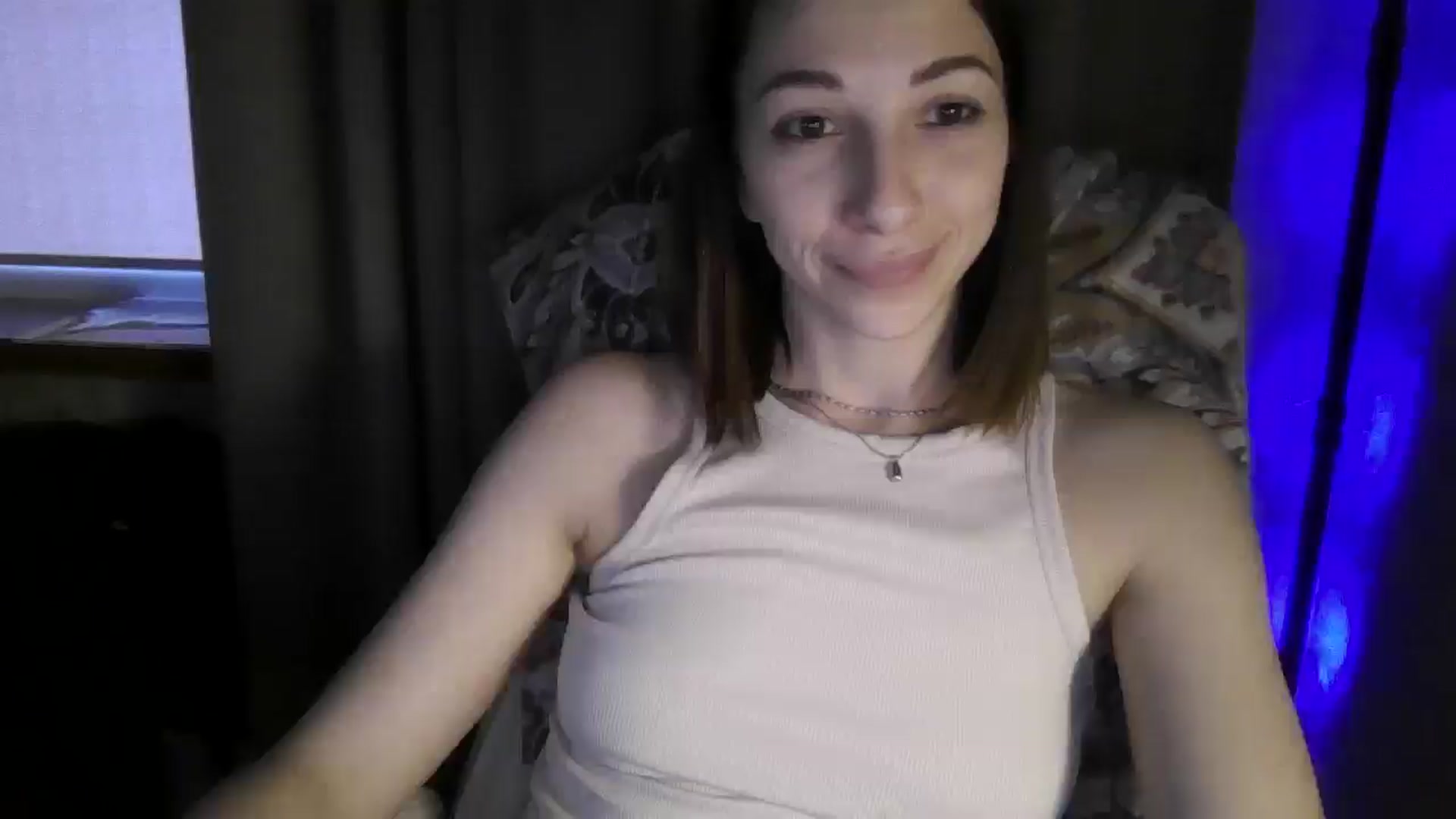Gallery image thumbnail from Diana_Bloo's myfreecams stream on, 12/07/2025, 12:13 image 13 of 20