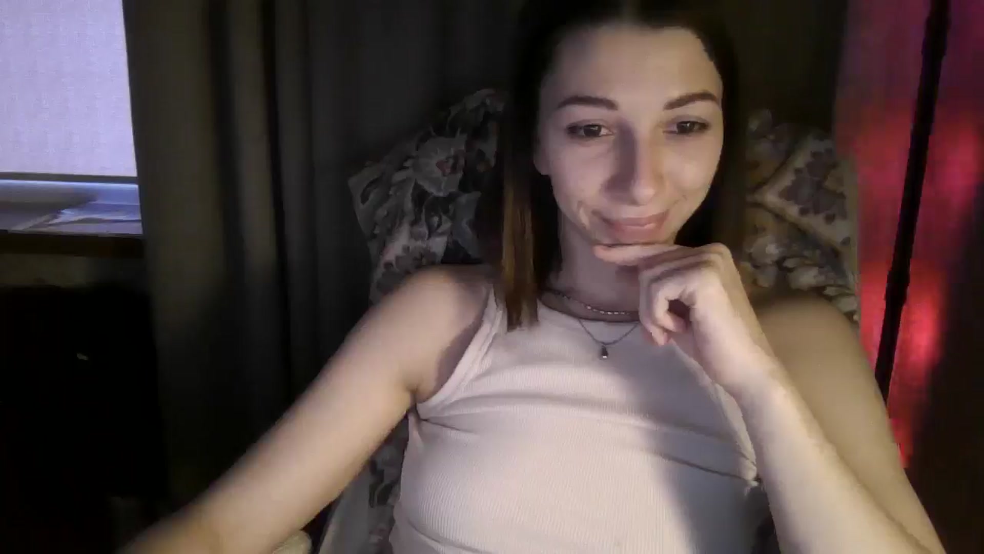 Gallery image thumbnail from Diana_Bloo's myfreecams stream on, 12/07/2025, 12:13 image 11 of 20