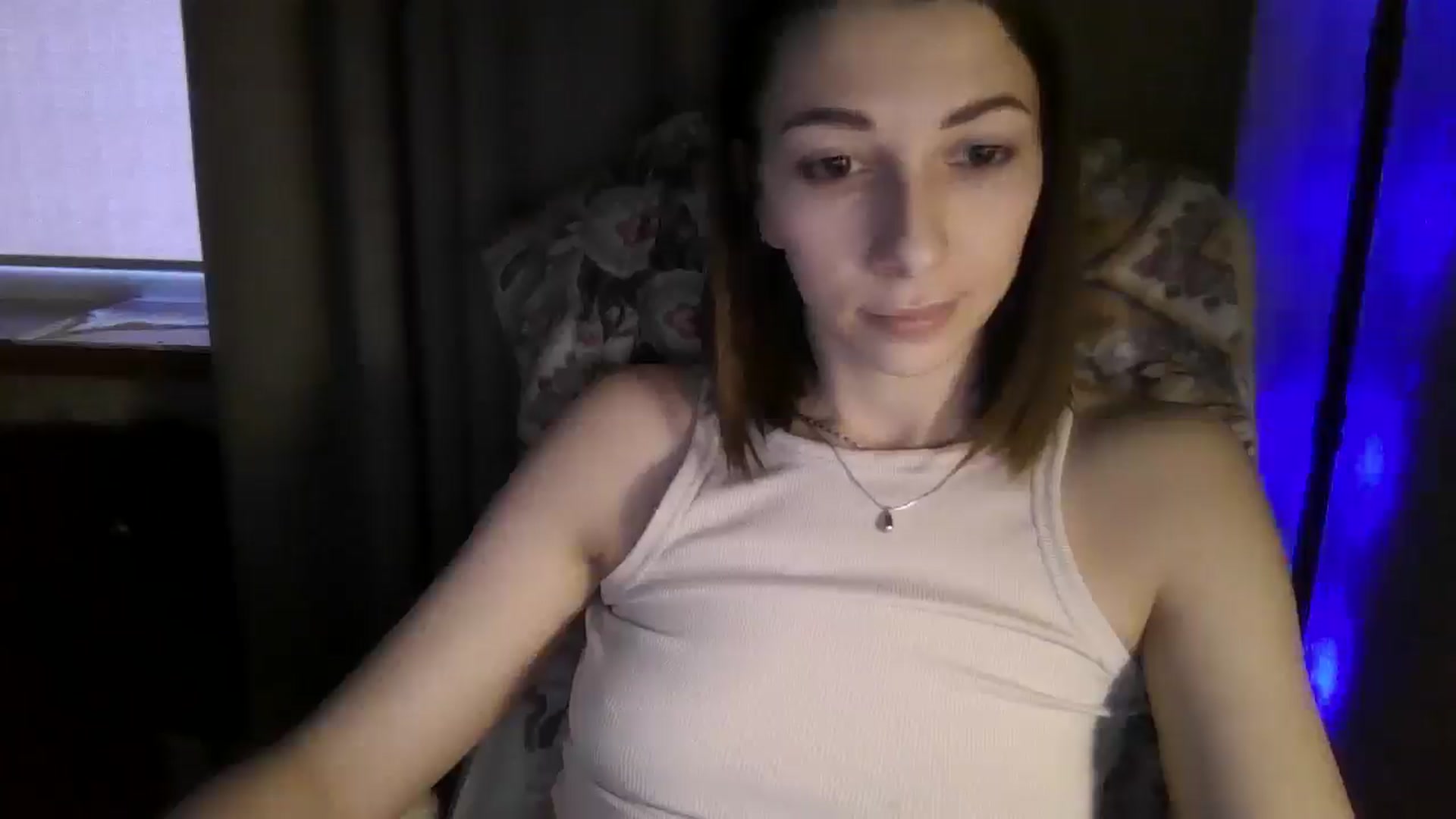 Gallery image thumbnail from Diana_Bloo's myfreecams stream on, 12/07/2025, 12:13 image 7 of 20