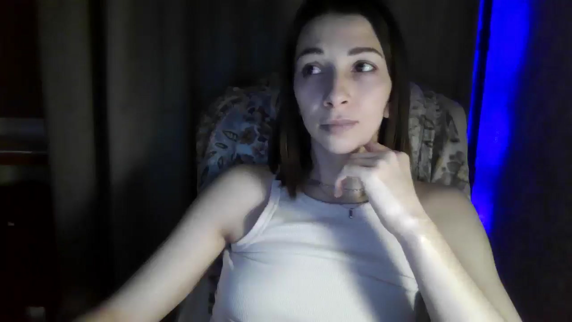 Gallery image thumbnail from Diana_Bloo's myfreecams stream on, 12/07/2025, 15:15 image 5 of 20
