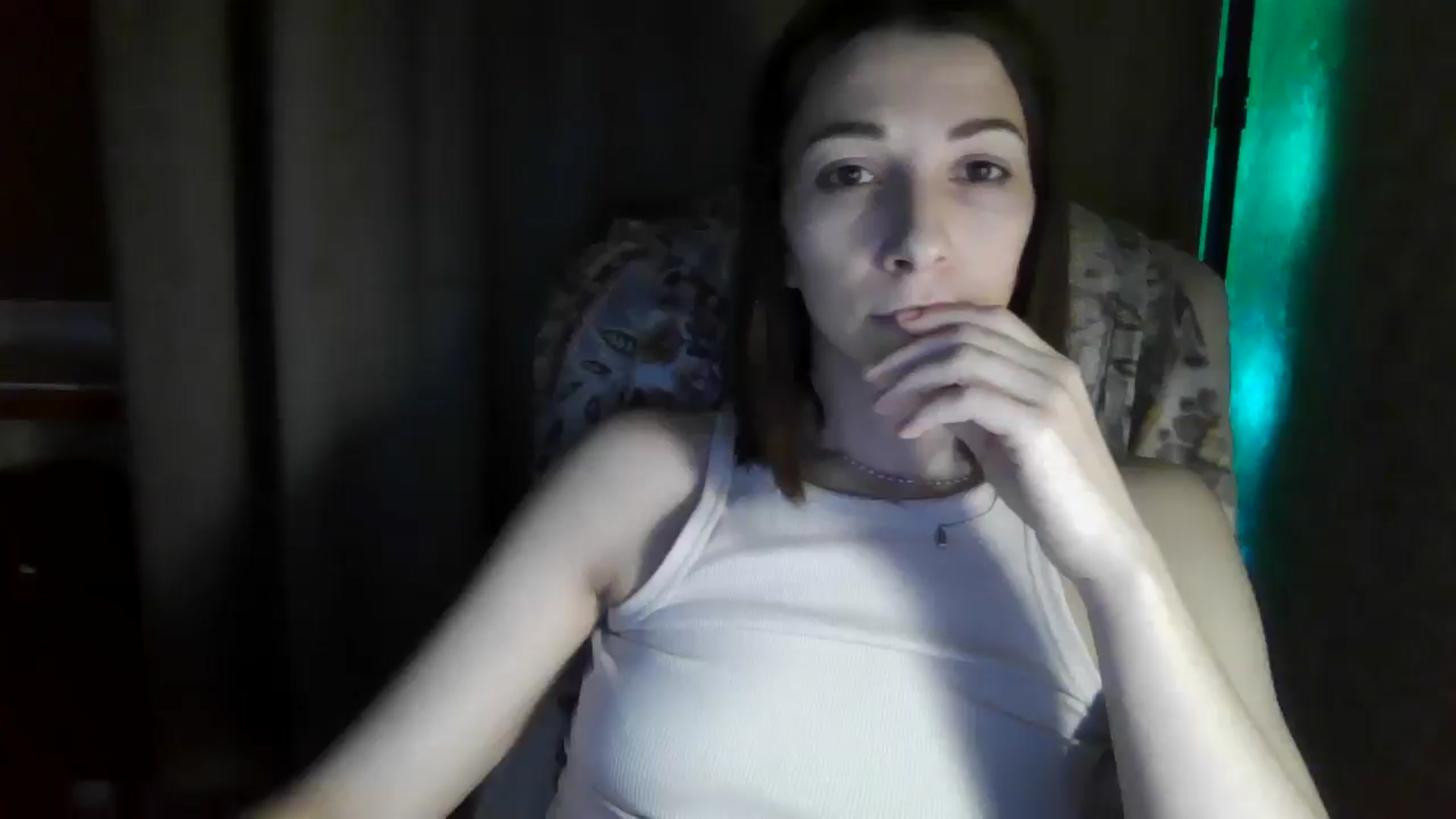 Gallery image thumbnail from Diana_Bloo's myfreecams stream on, 12/07/2025, 15:15 image 1 of 20