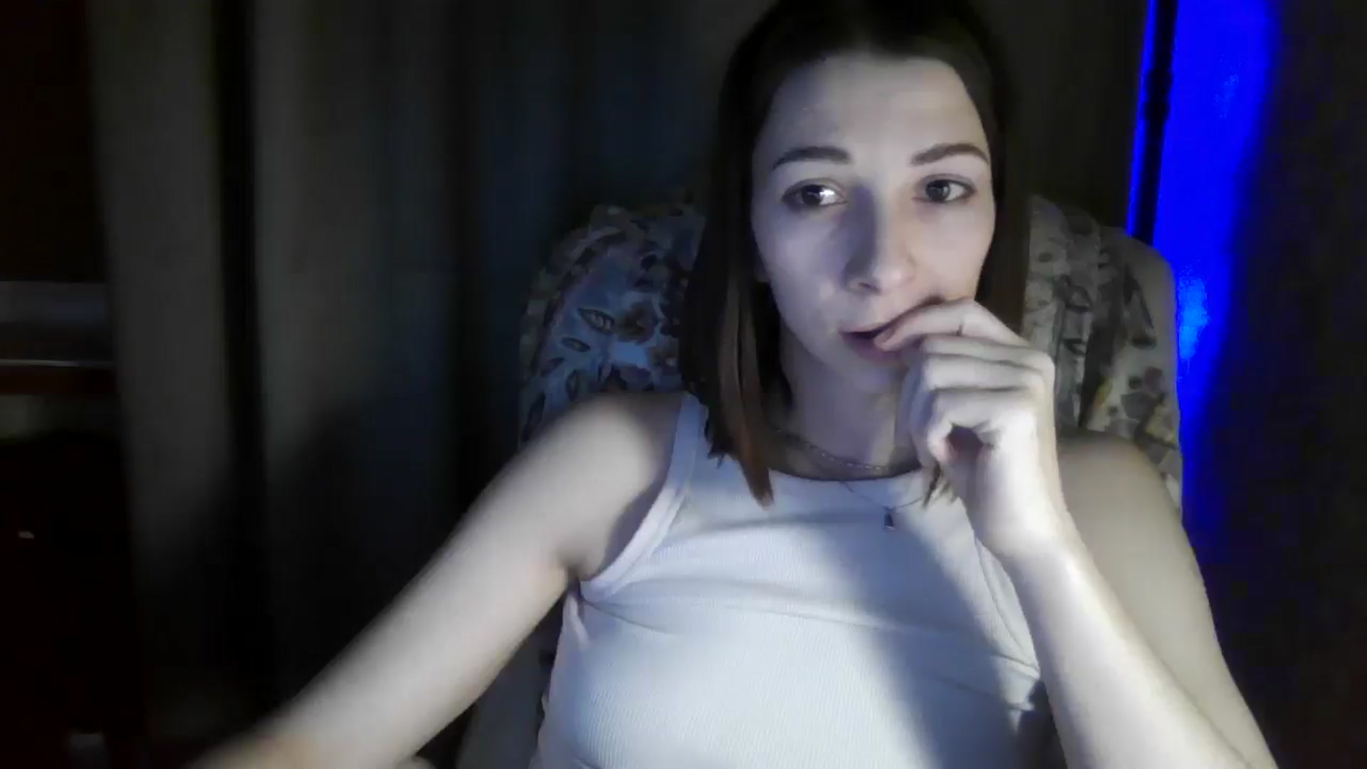 Gallery image thumbnail from Diana_Bloo's myfreecams stream on, 12/07/2025, 15:15 image 3 of 20