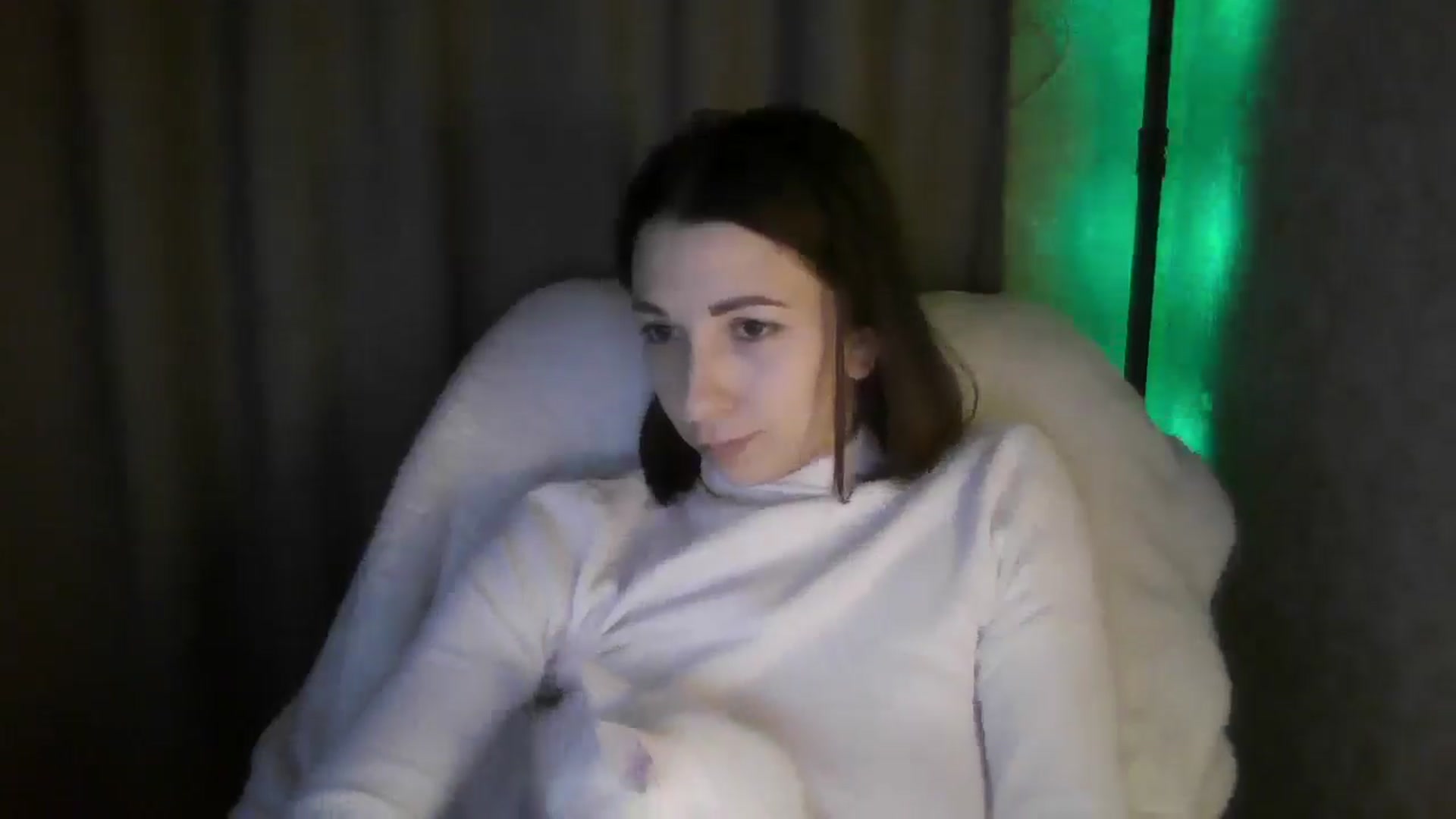 Gallery image thumbnail from Diana_Bloo's myfreecams stream on, 12/09/2025, 14:03 image 9 of 20