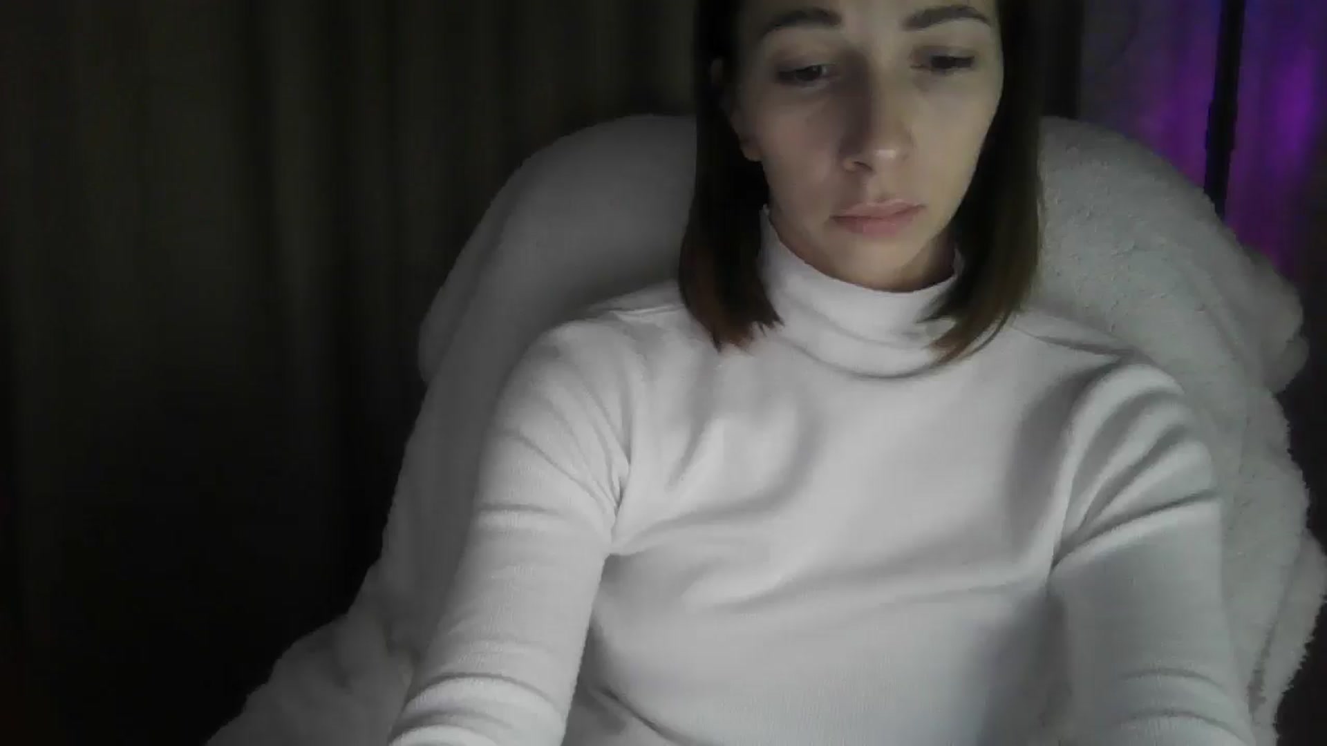 Gallery image thumbnail from Diana_Bloo's myfreecams stream on, 12/09/2025, 14:03 image 1 of 20
