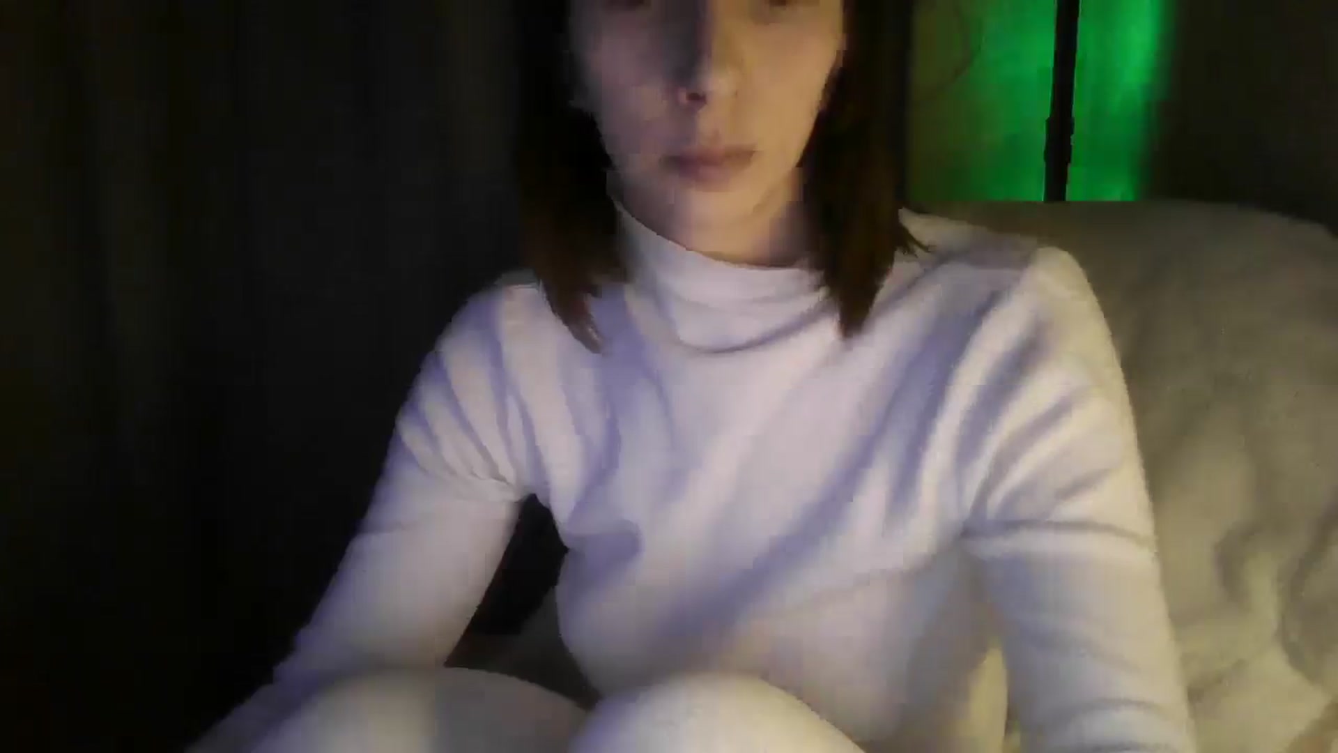 Gallery image thumbnail from Diana_Bloo's myfreecams stream on, 12/09/2025, 14:03 image 14 of 20