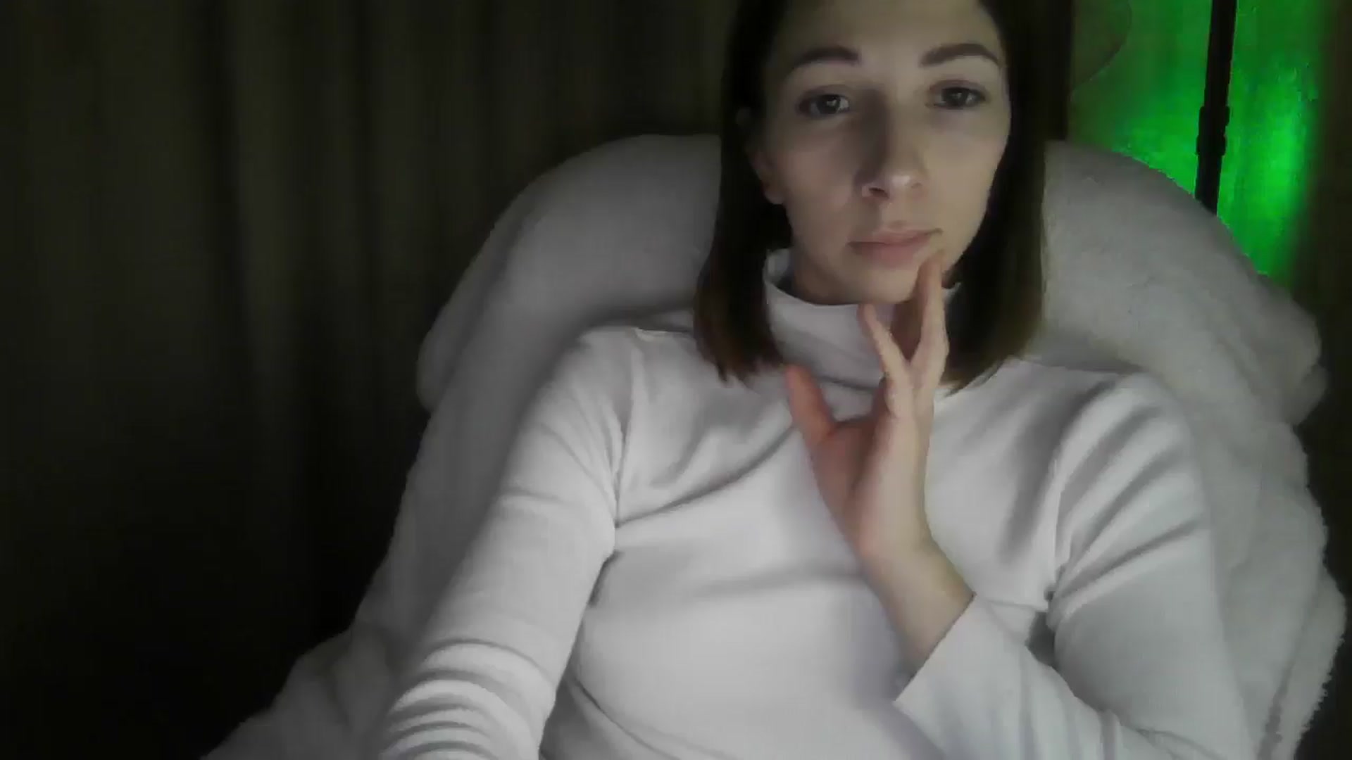 Gallery image thumbnail from Diana_Bloo's myfreecams stream on, 12/09/2025, 14:03 image 2 of 20