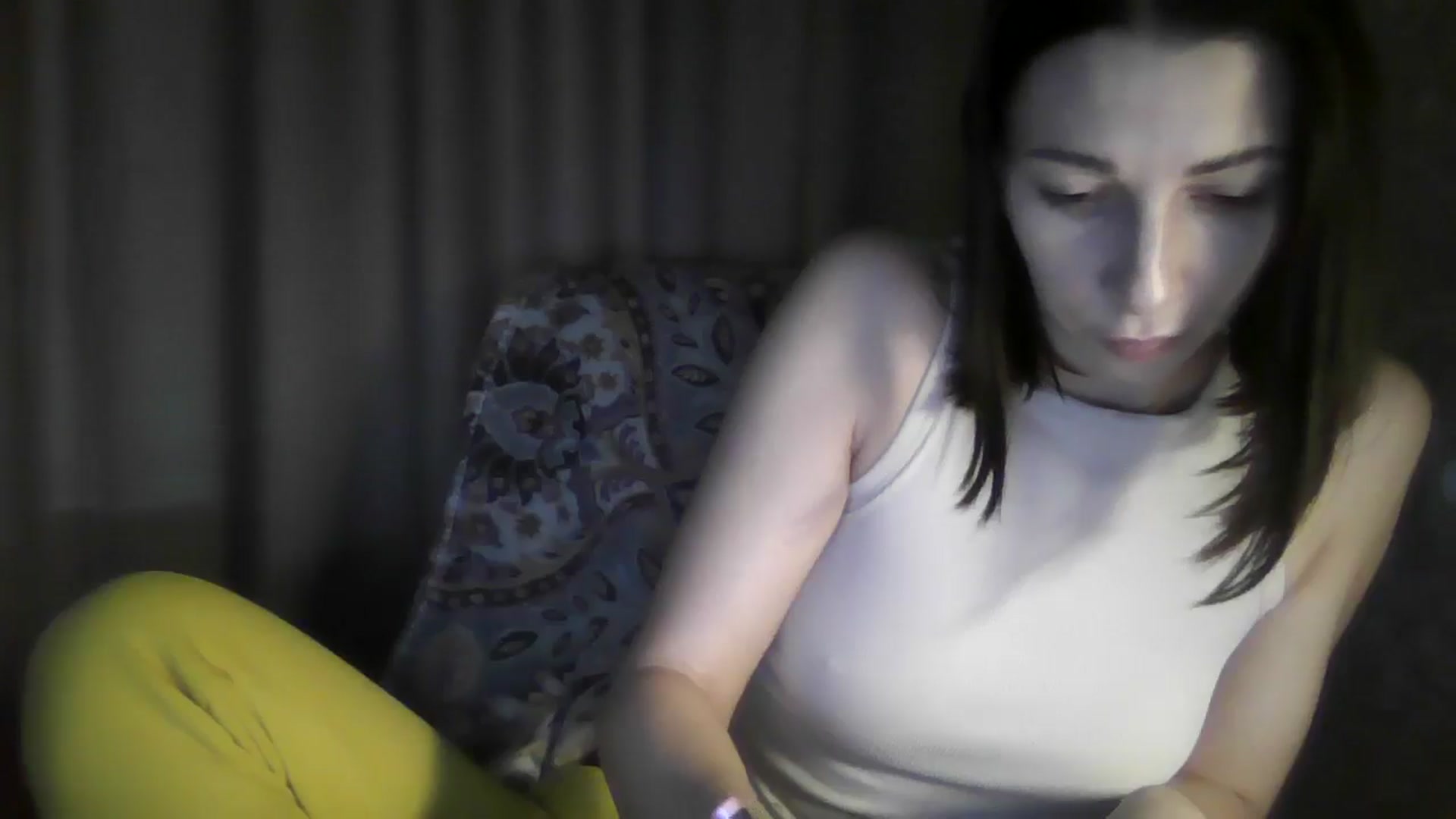 Gallery image thumbnail from Diana_Bloo's myfreecams stream on, 12/15/2025, 11:47 image 2 of 20