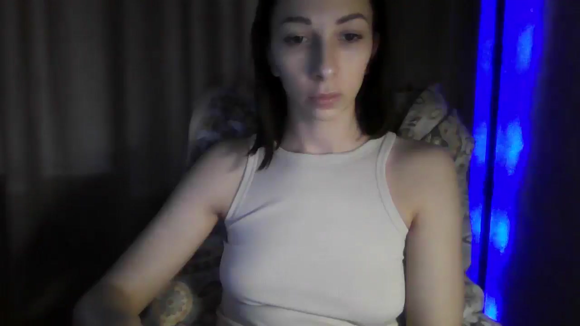 Gallery image thumbnail from Diana_Bloo's myfreecams stream on, 12/15/2025, 11:47 image 12 of 20