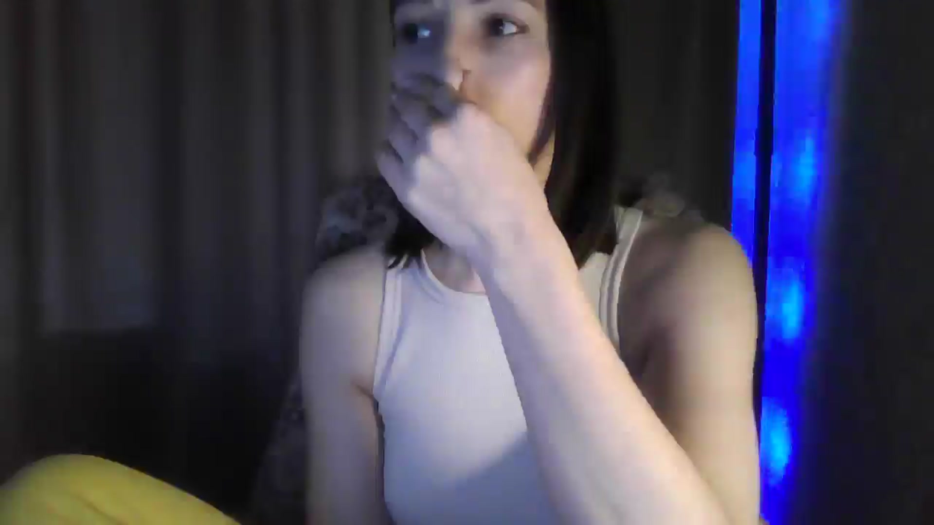 Gallery image thumbnail from Diana_Bloo's myfreecams stream on, 12/15/2025, 11:47 image 9 of 20