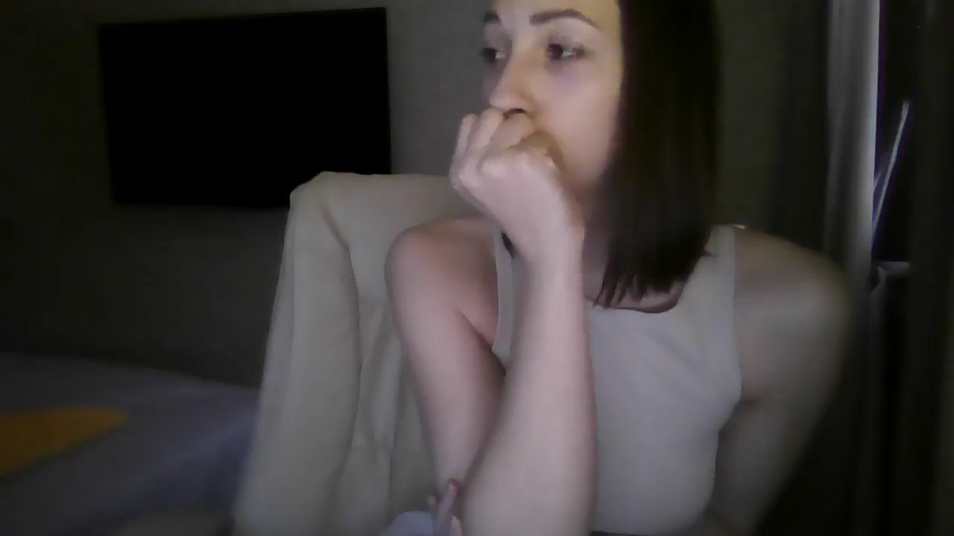 Gallery image thumbnail from Diana_Bloo's myfreecams stream on, 12/24/2025, 13:53 image 12 of 20