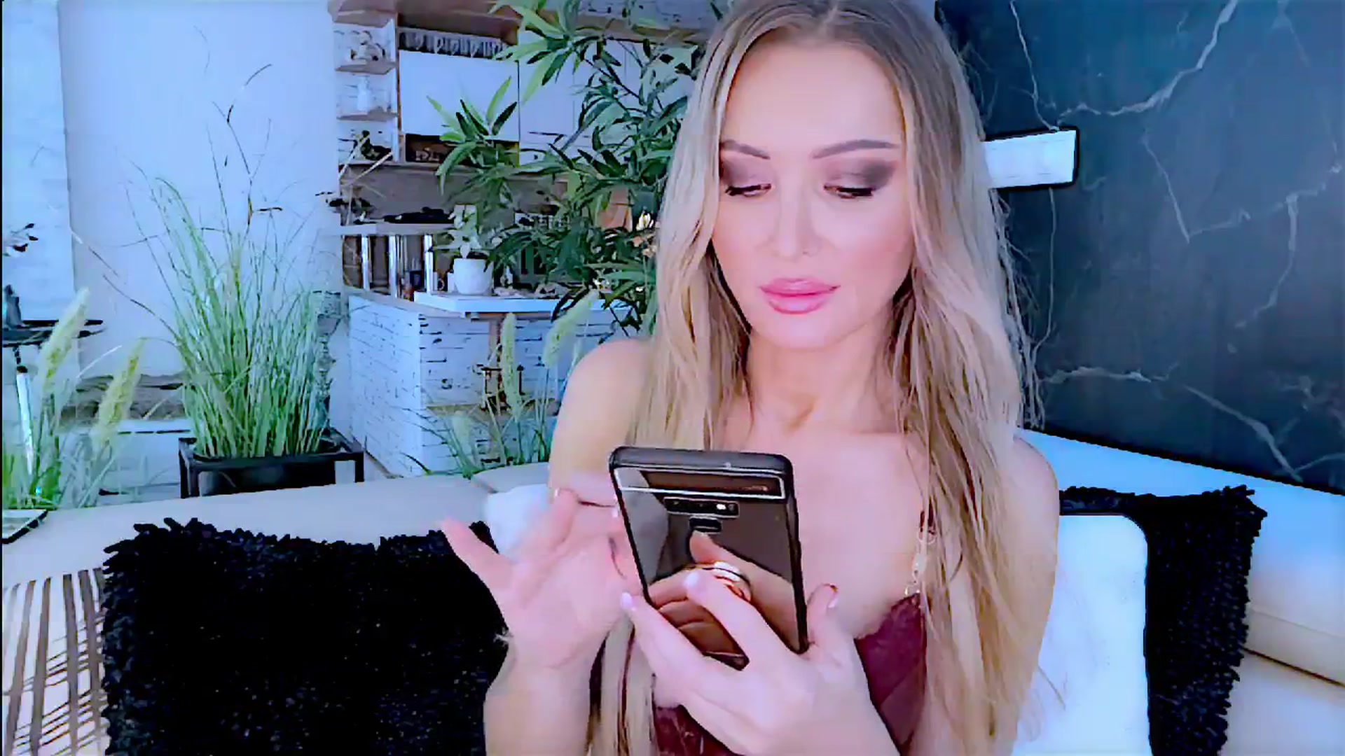Gallery image thumbnail from Diana_Doll's myfreecams stream on, 06/28/2024, 14:51 image 4 of 20