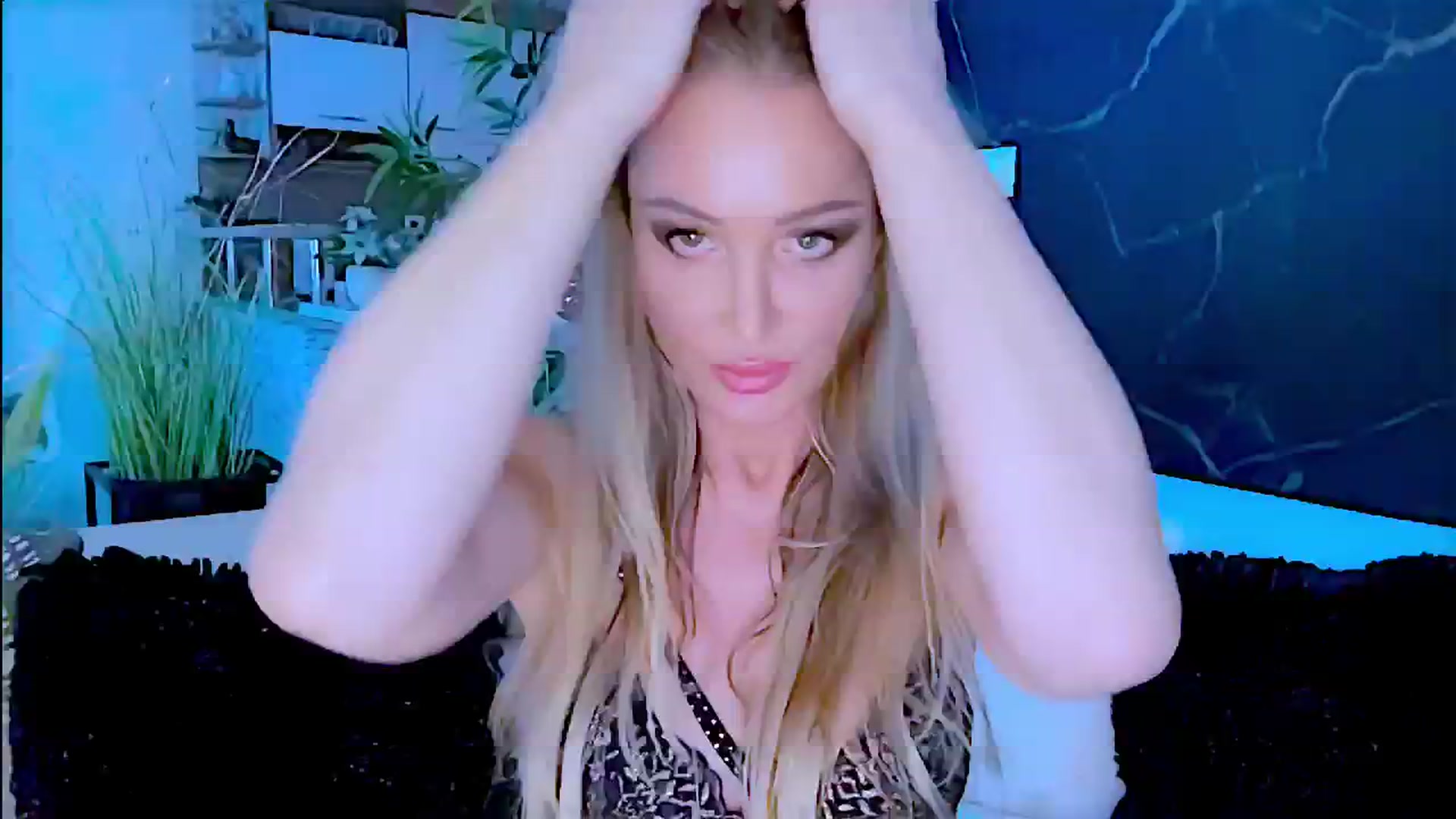 Gallery image thumbnail from Diana_Doll's myfreecams stream on, 06/30/2024, 17:50 image 1 of 20