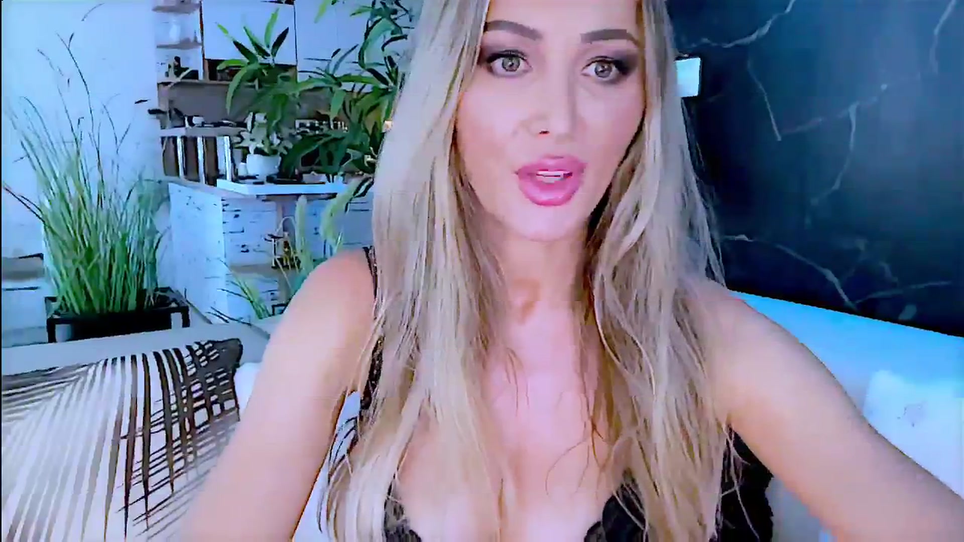 Gallery image thumbnail from Diana_Doll's myfreecams stream on, 07/11/2024, 14:35 image 10 of 20